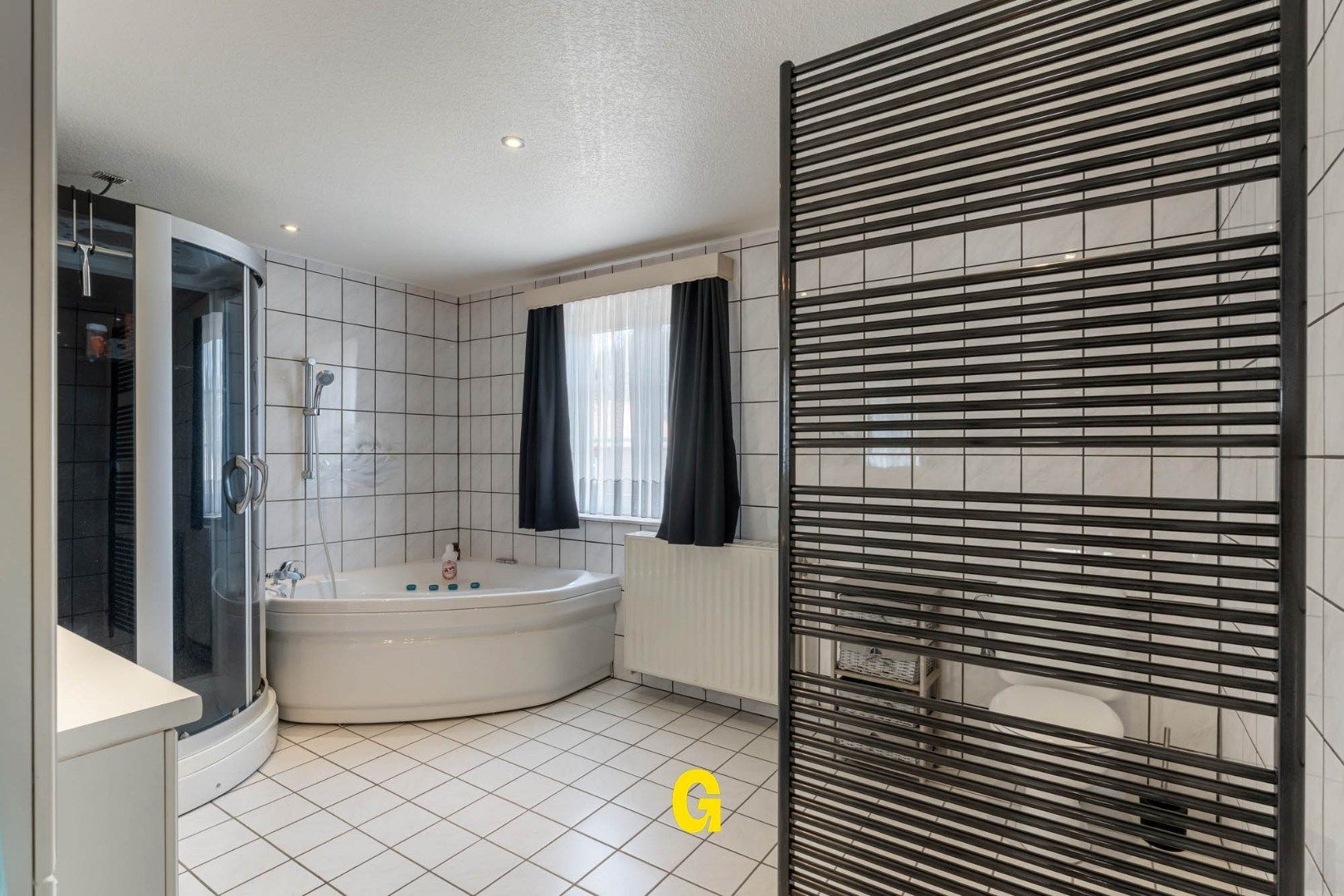 Degelijke halfopen woning met vrijstaande garage op 7a 36ca, met gegarandeerd zicht op achterliggend groen foto 17