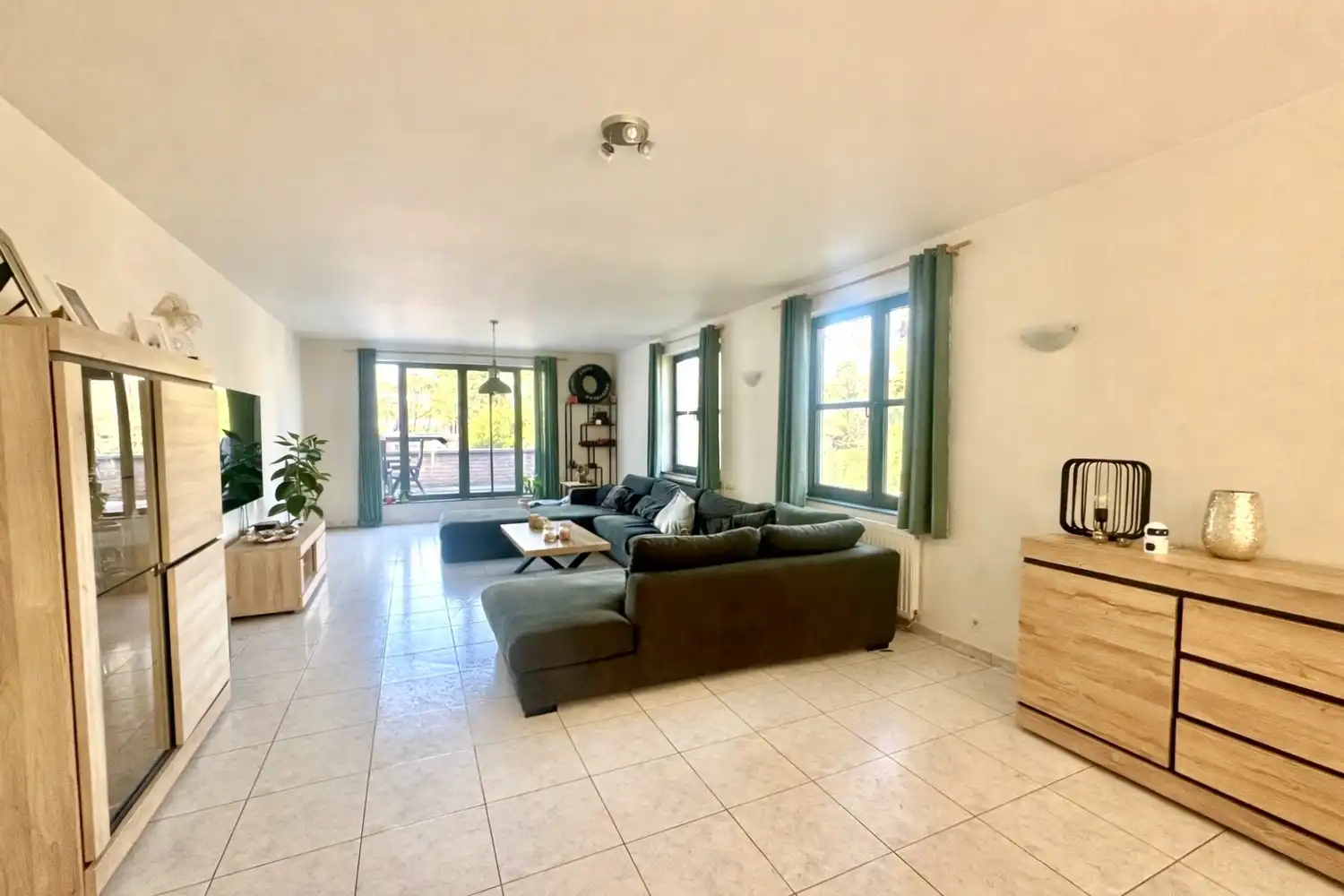 UITZONDERLIJK RUIM DUPLEX APPARTEMENT (H.O.B) foto 3