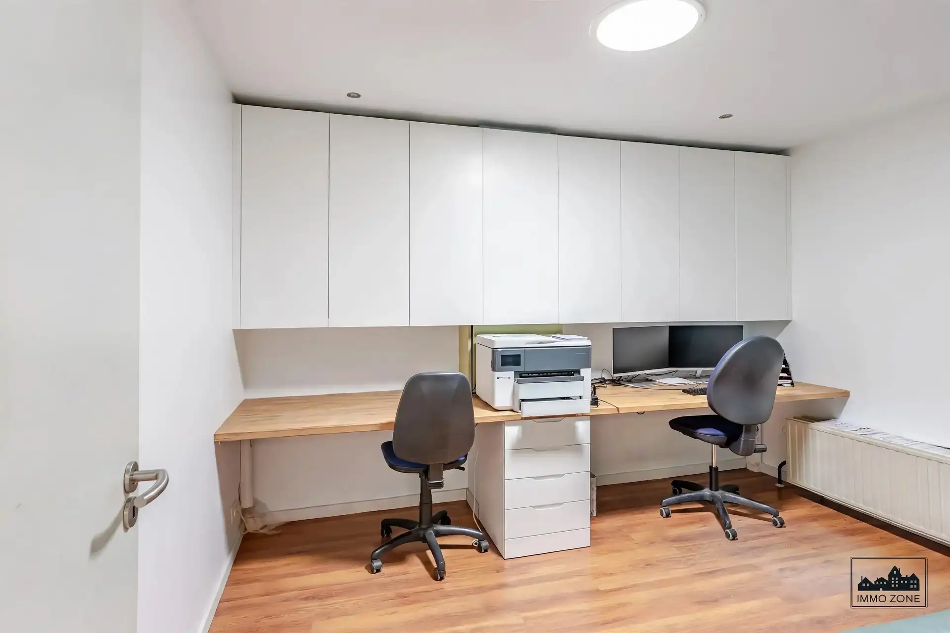 Woning met 4 slaapkamers én magazijn op toplocatie foto 18