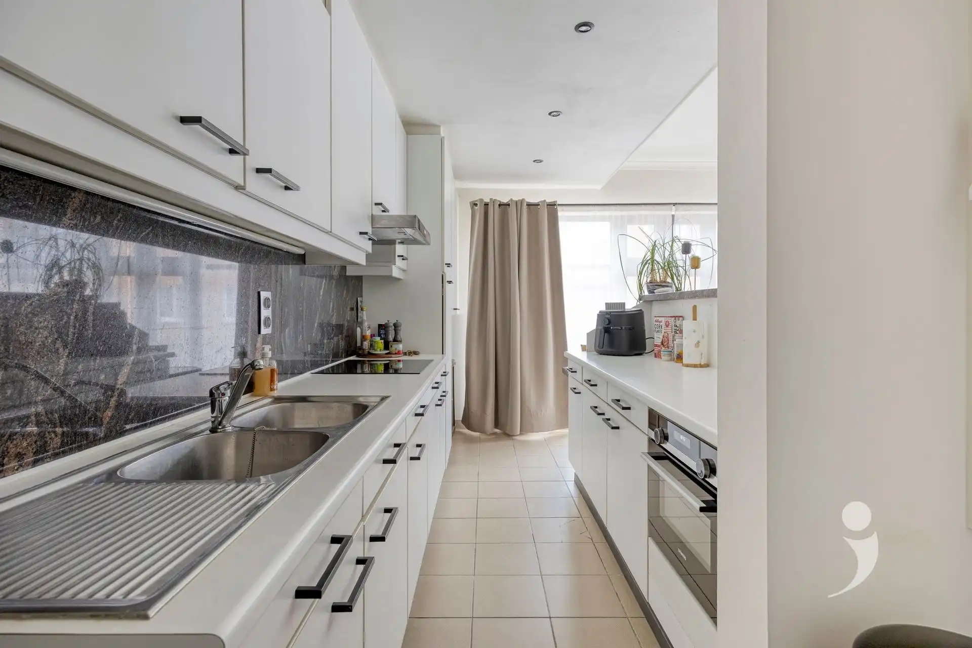 Ruim gelijkvloers appartement met 2 slaapkamers, binnenkoer en aparte inkom in Hombeek foto 12