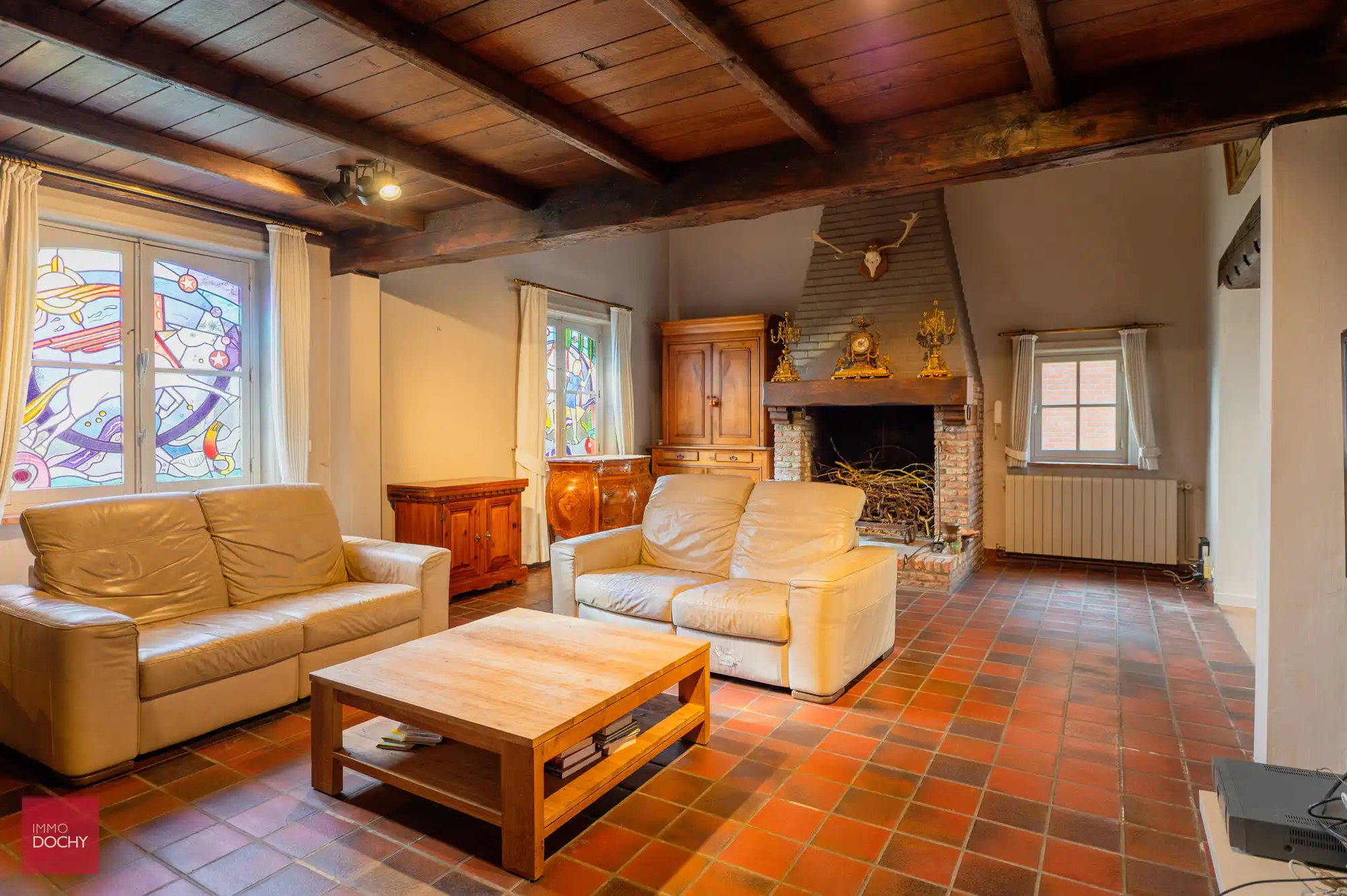 Villa met paardenstallen op 4.876m² foto 17