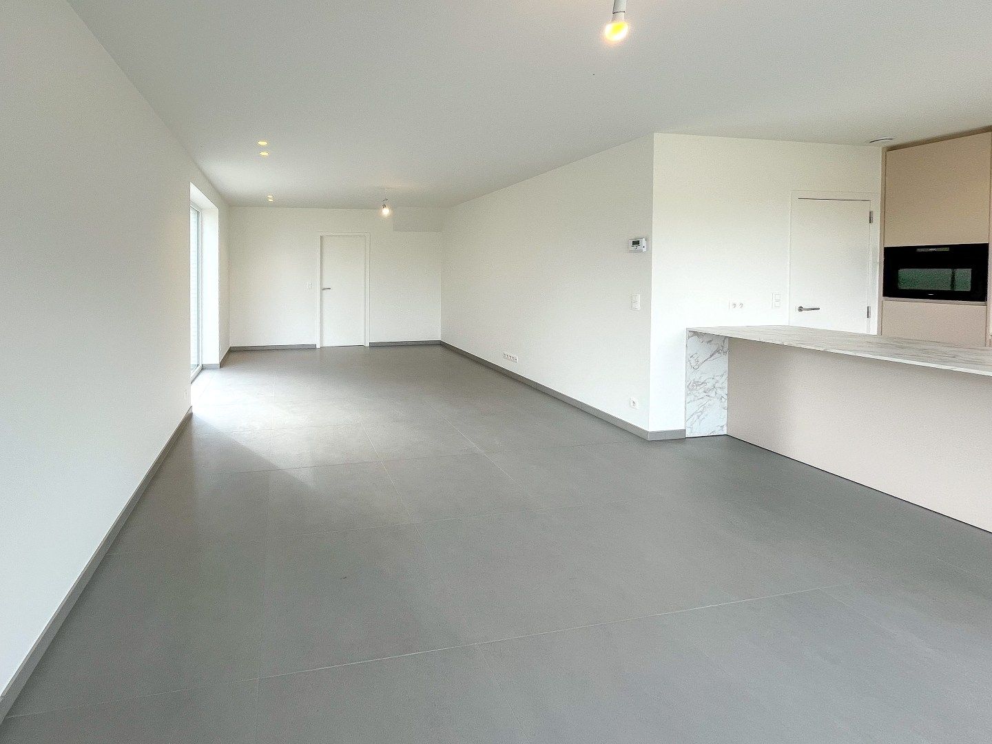 Kijkdag 13/09 van 10u tot 12u - Halfopen woning met 3 slaapkamers en landelijk verzicht! foto 5