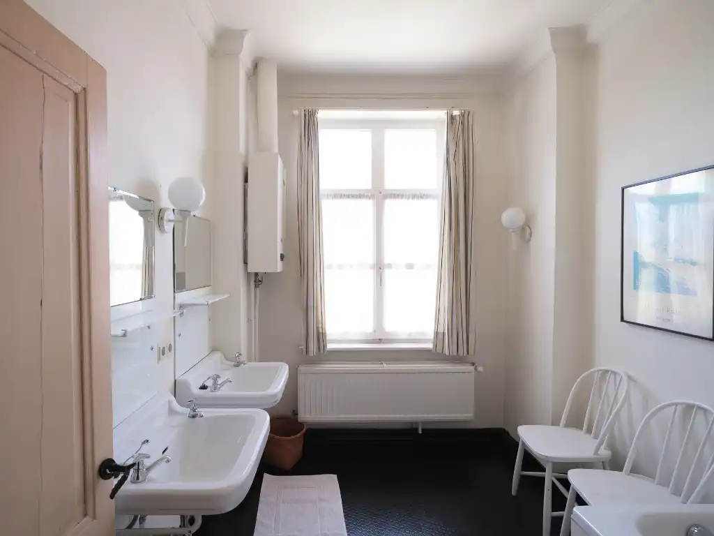 Bijzonder ruime en karaktervolle herenwoning met prachtige parktuin van ca. 6.800 m² in Oostakker foto 23
