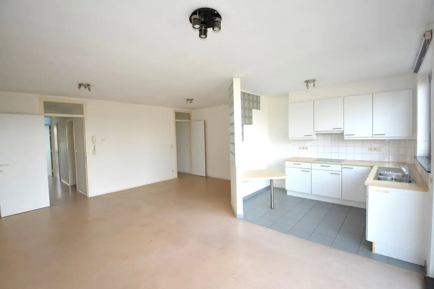 APPARTEMENT MET 2 SLK EN TERRAS TE CENTRUM LIER! foto 2