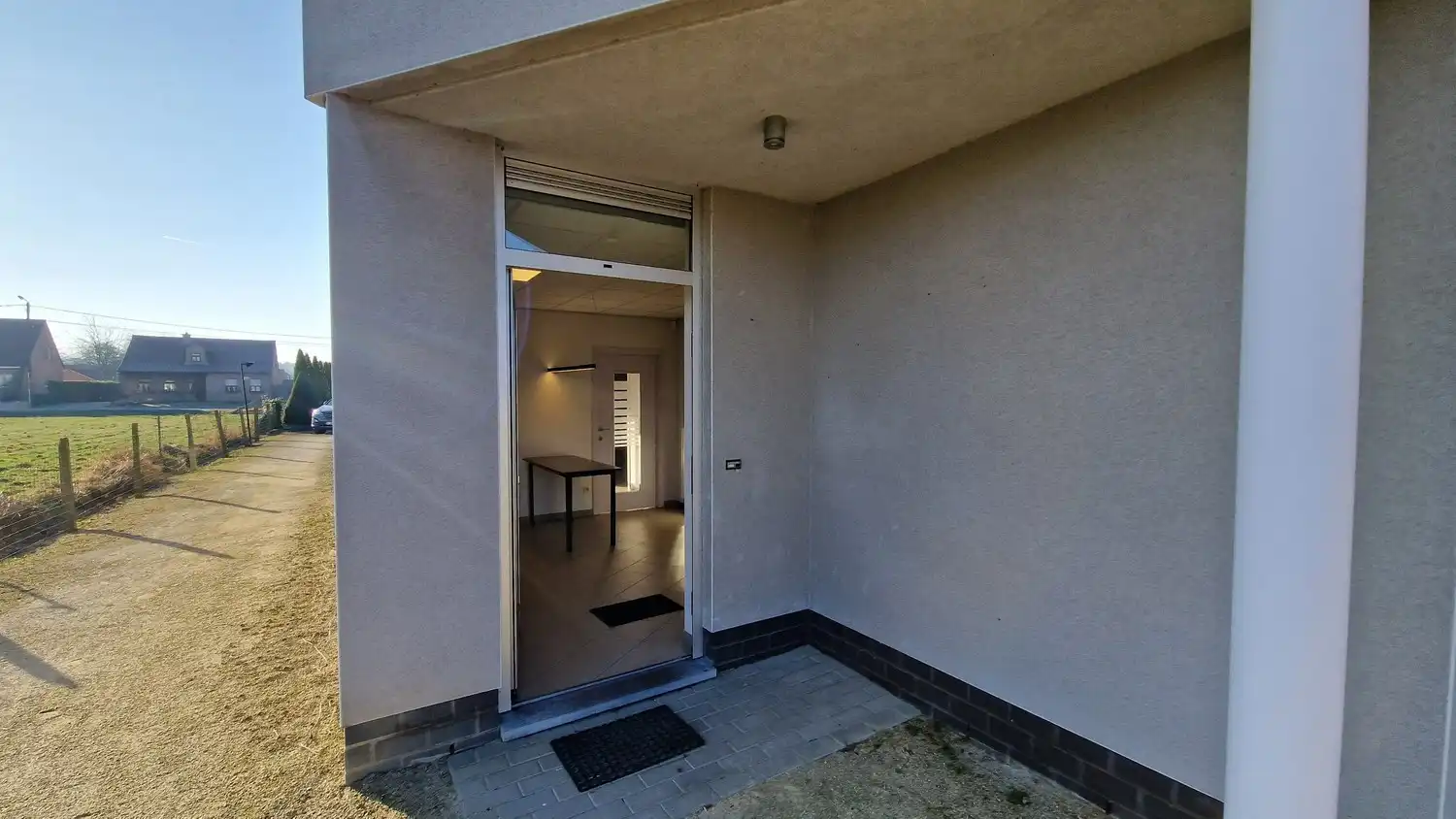 Mooi en verzorgd handelspand - bureelruimte foto 4