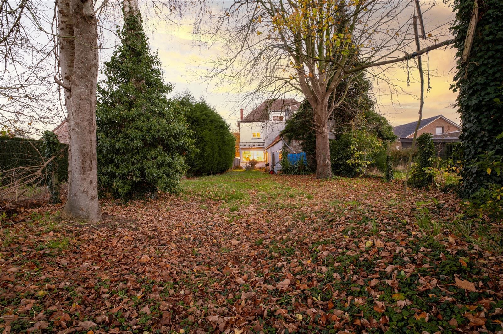 Charmante halfopen bebouwing in Kruisem! foto 2