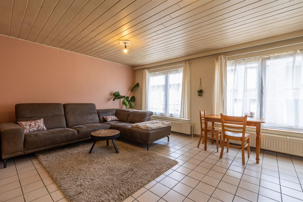Verzorgd gebouw met handelszaak en 2 apt foto 20