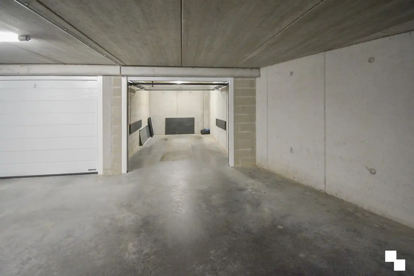 Energiezuinig 2-slaapkamer appartement met garage - centrum Rumbeke foto 18