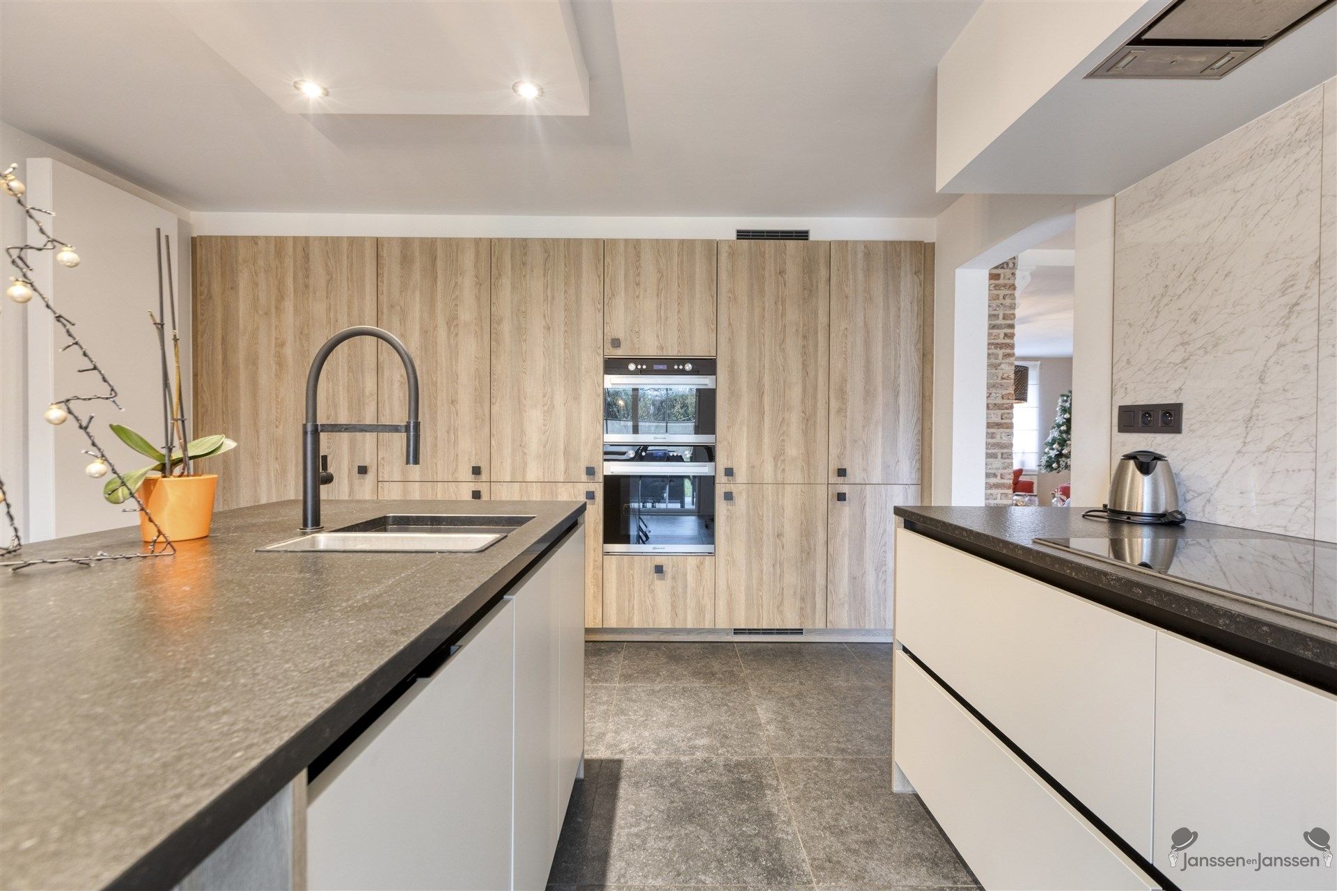 Instapklare recent vernieuwde gezinswoning foto 7