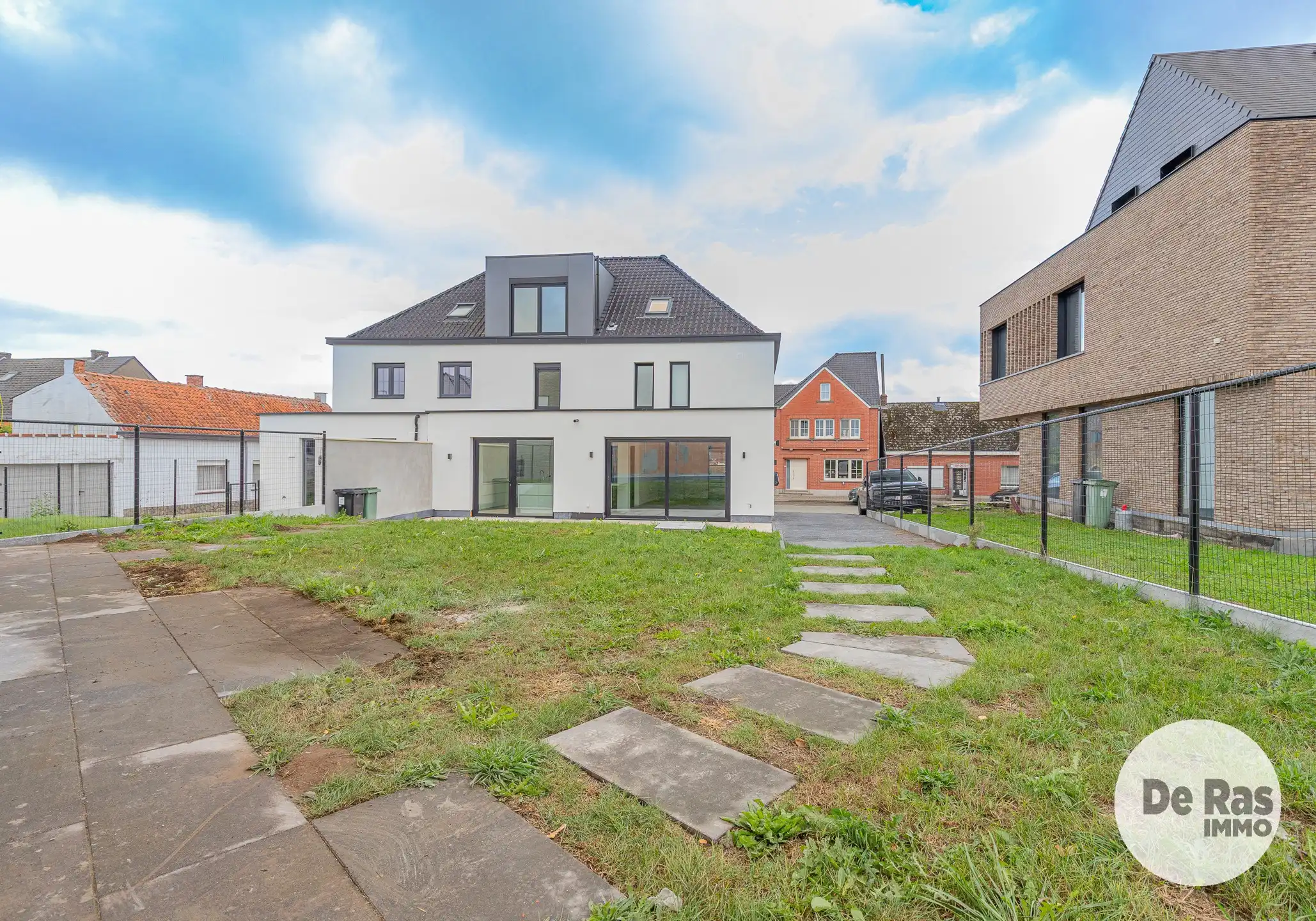 SMETLEDE - GERENOVEERDE WONING MET 4 KAMERS EN 2 BADKAMERS foto 3