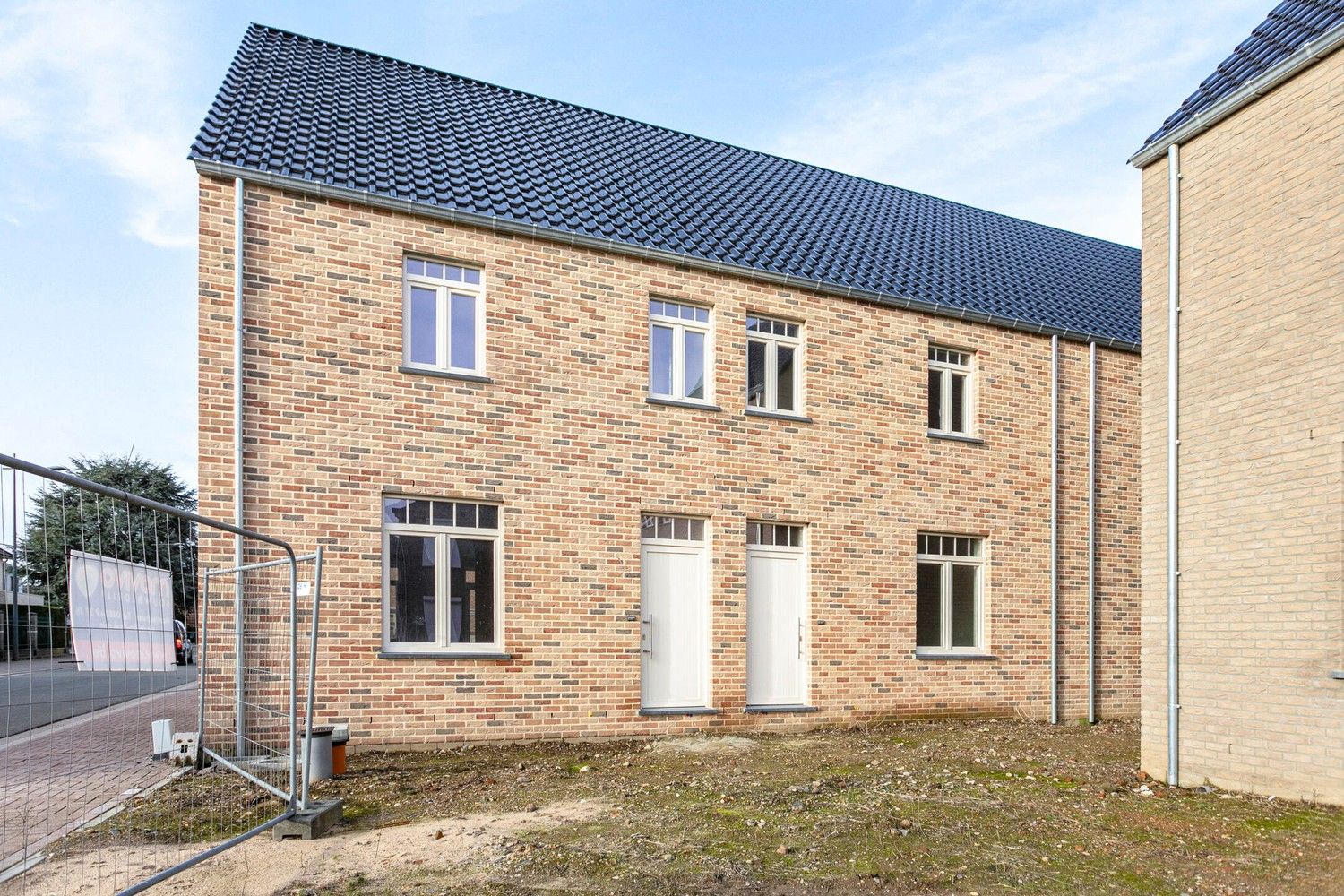 Nieuwbouwwoning met 3 slaapkamers te Maasmechelen foto 2