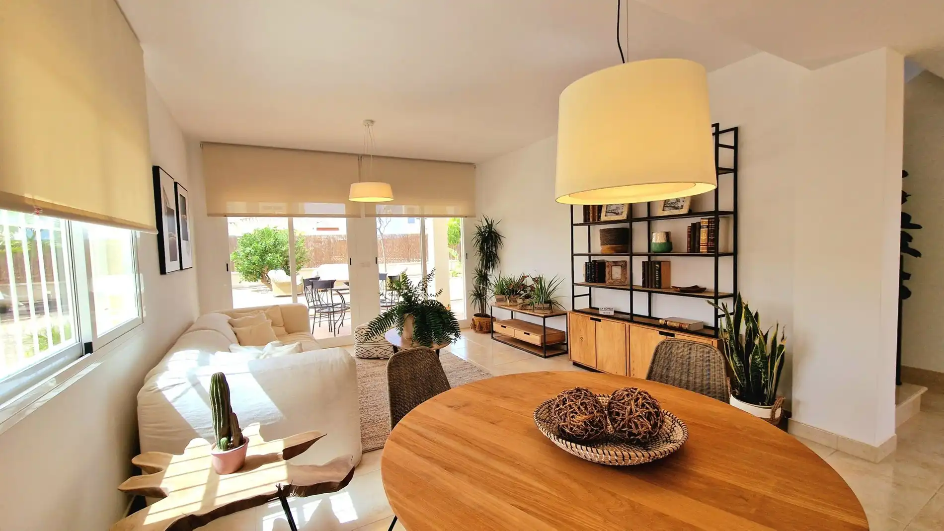 Ruime vrijstaande villa's verdeeld over twee verdiepingen in Lorca, Murcia foto 4