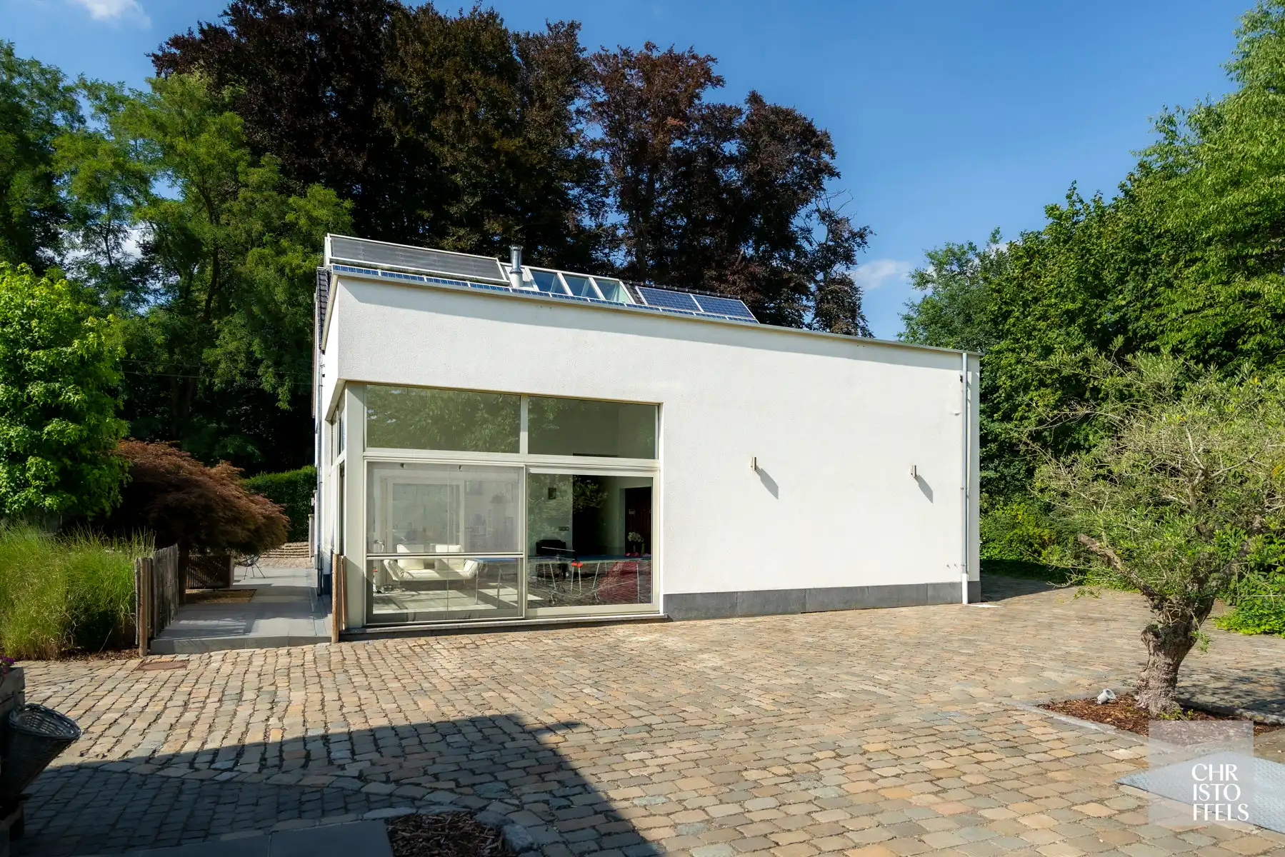 IN OPTIE - Totaal gerenoveerde villa (362 m²) met poolhouse (239 m²) in Opoeteren foto 35