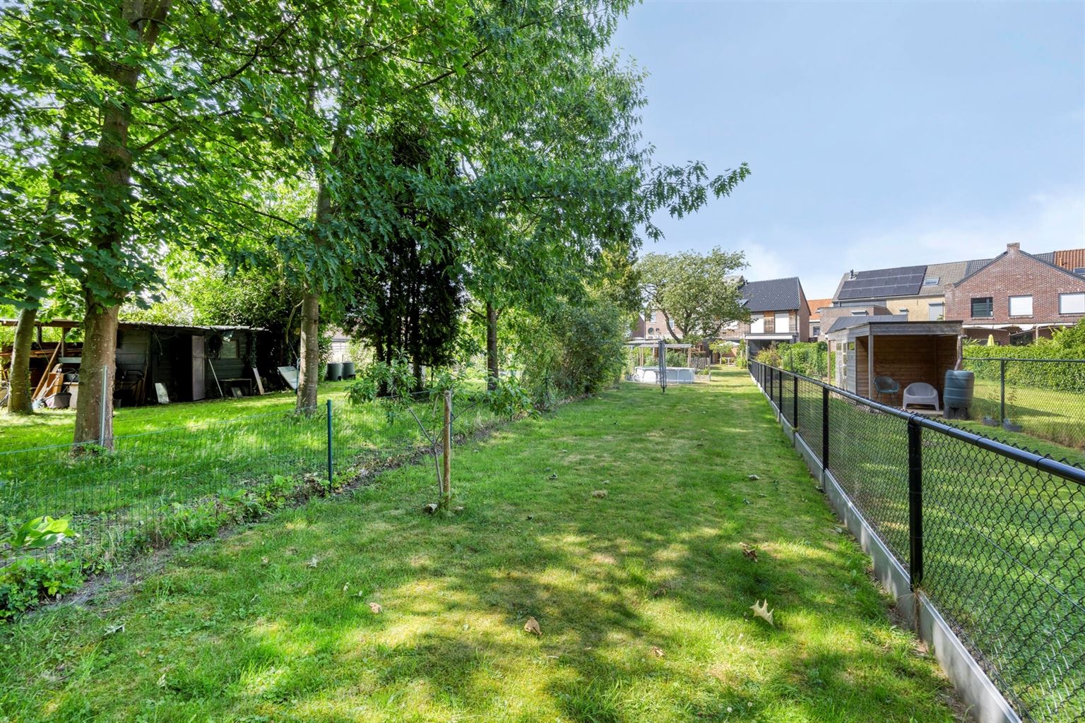Gerenoveerde stadswoning met 4 slaapkamers en ruime tuin vlakbij het centrum van Maaseik.  foto 37