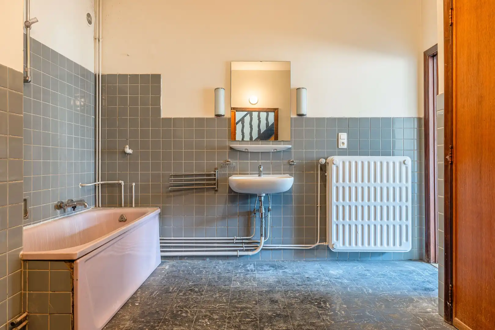 Ruime woning met 4 slaapkamers foto 16