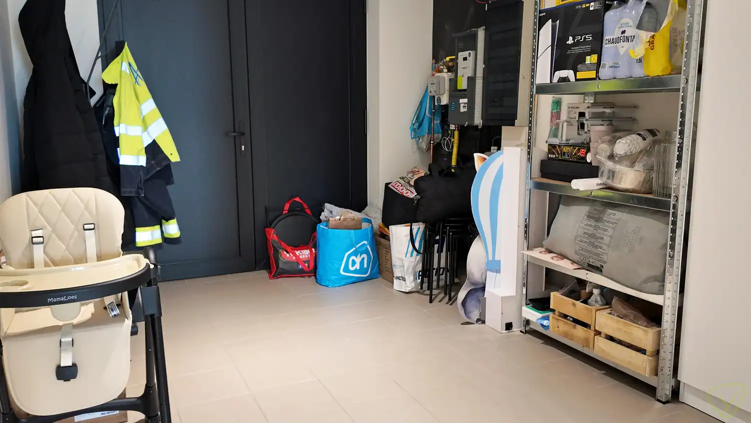 Halfopen prachtig afgewerkte woning vlakbij het centrum van Eeklo foto 12