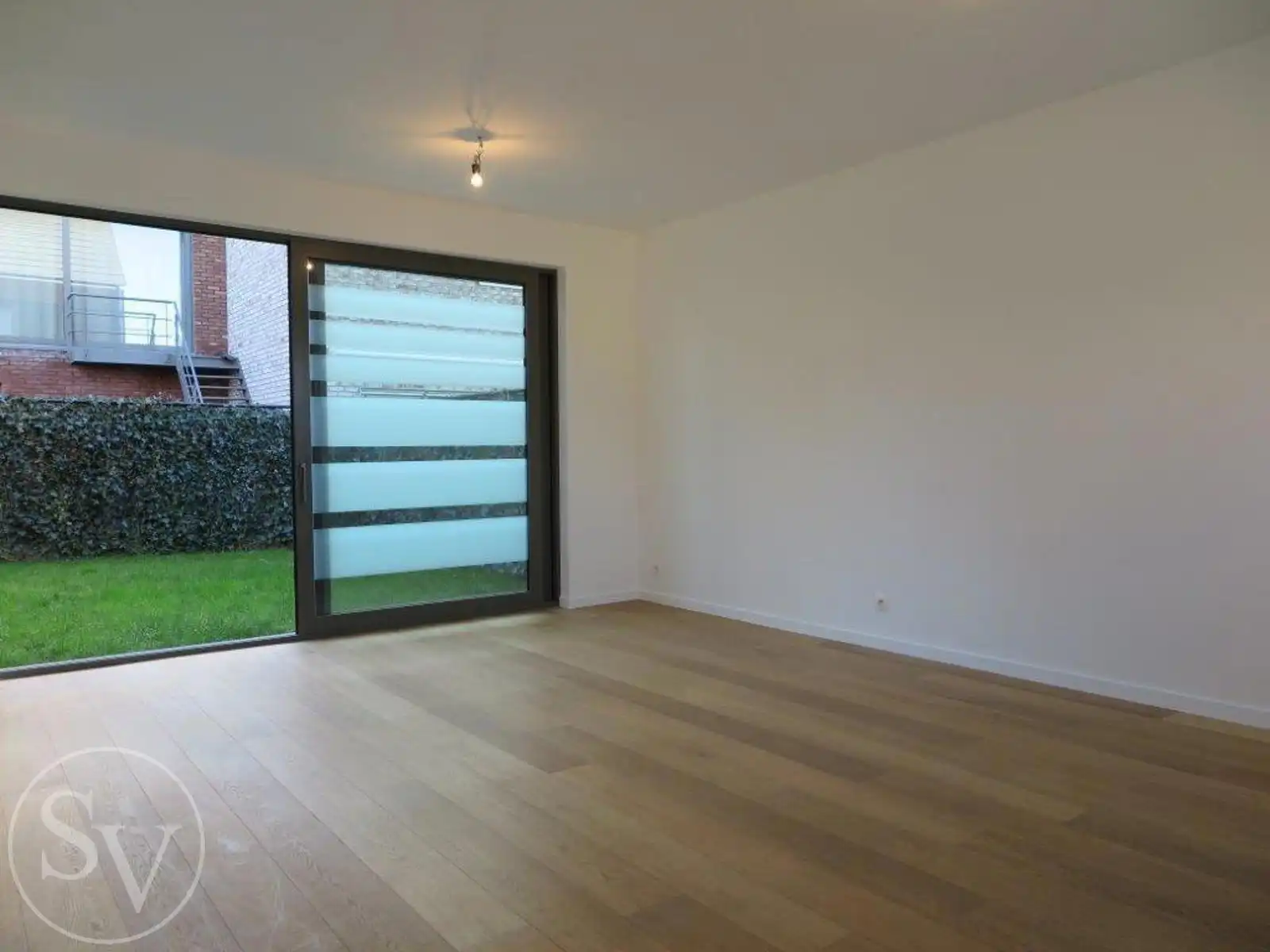 Woning, 3 slaapkamers en tuin. foto 4