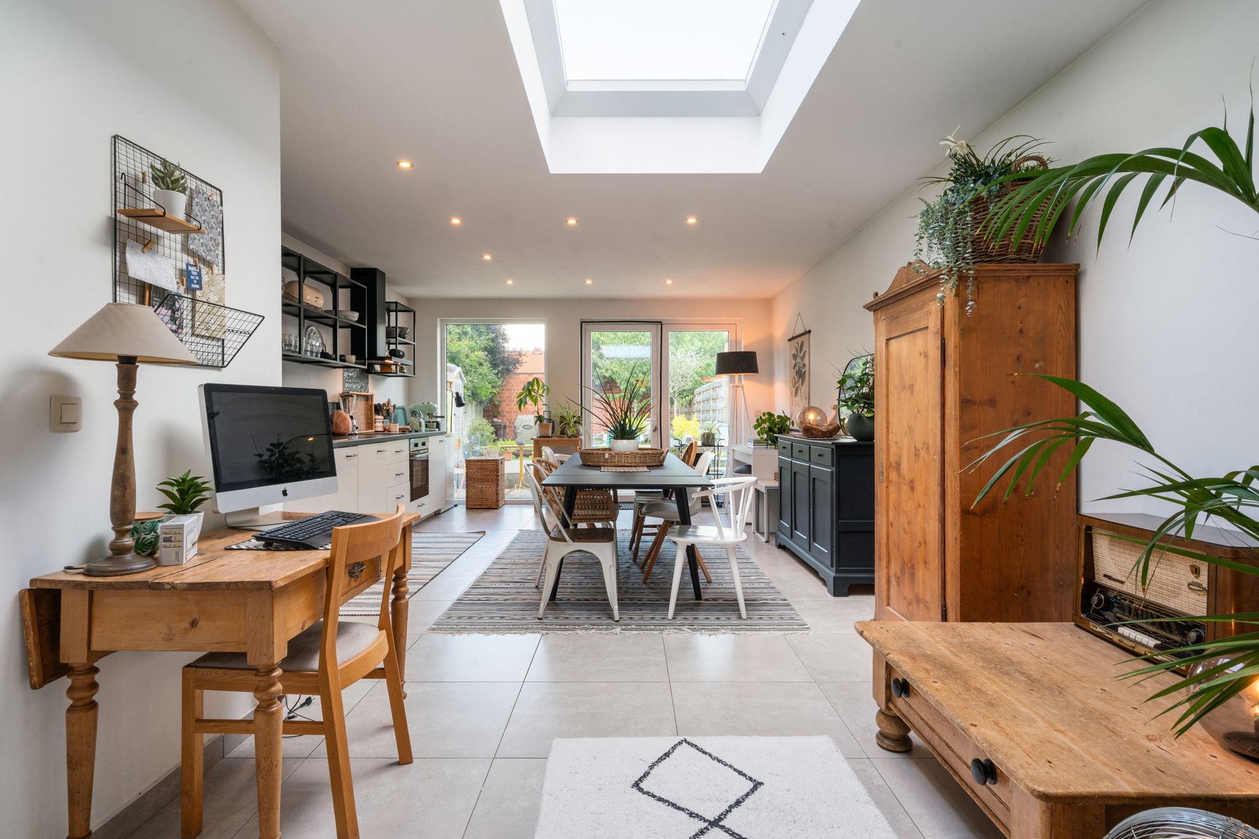 Volledig gerenoveerde rijwoning met stadstuin in Aalst foto 9