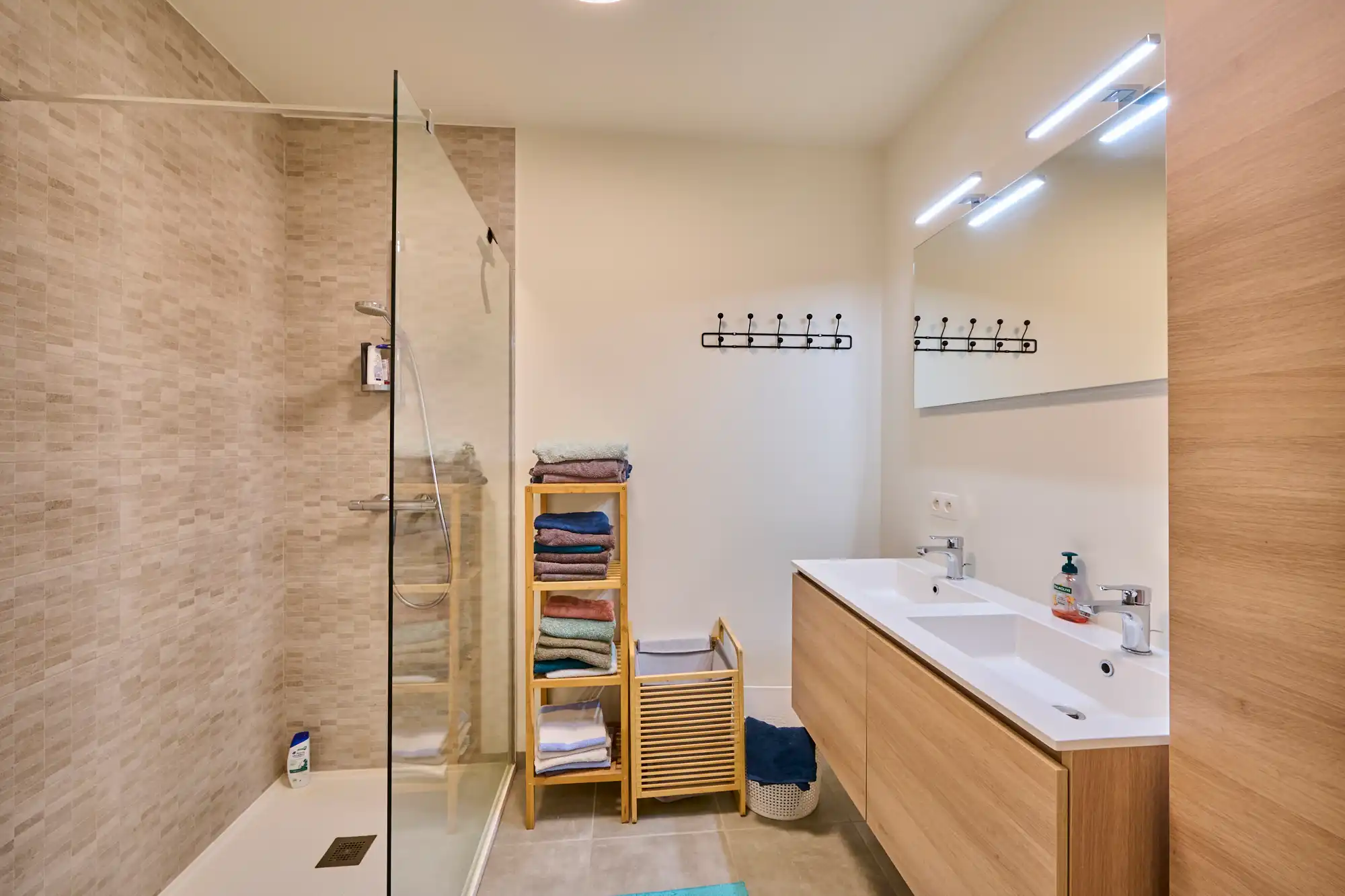 Instapklaar appartement met 2 slaapkamers nabij centrum foto 6