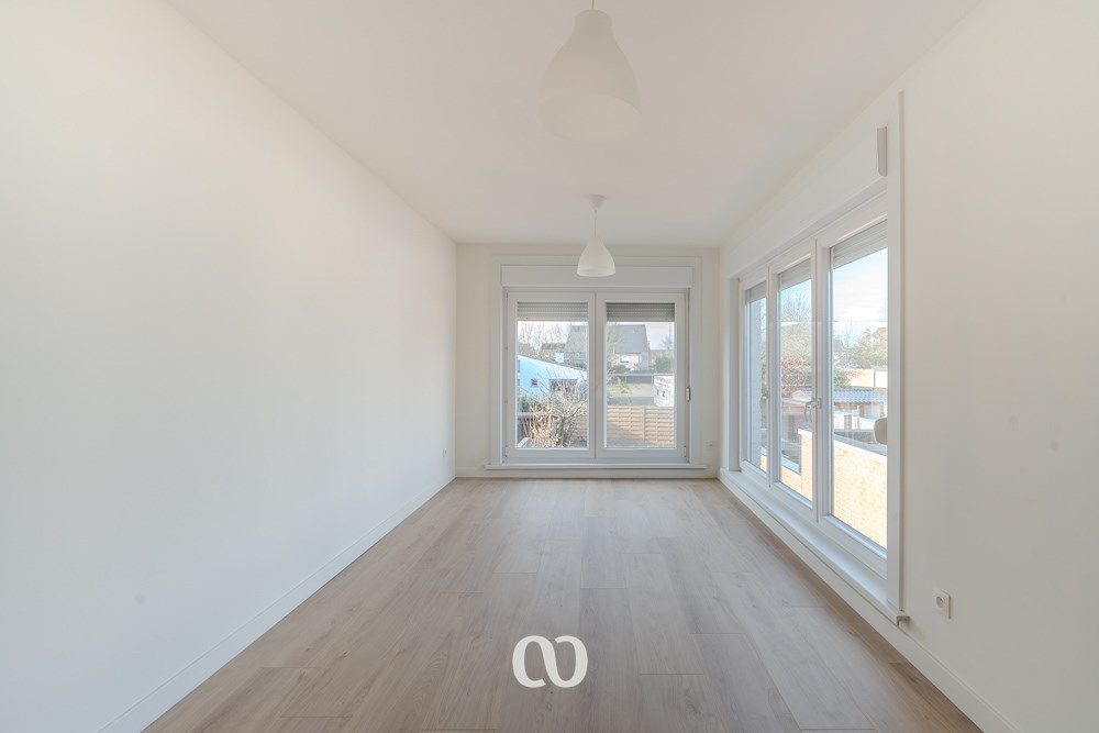 Volledig gerenoveerde, instapklare woning met 3 slaapkamers in Olsene foto 6