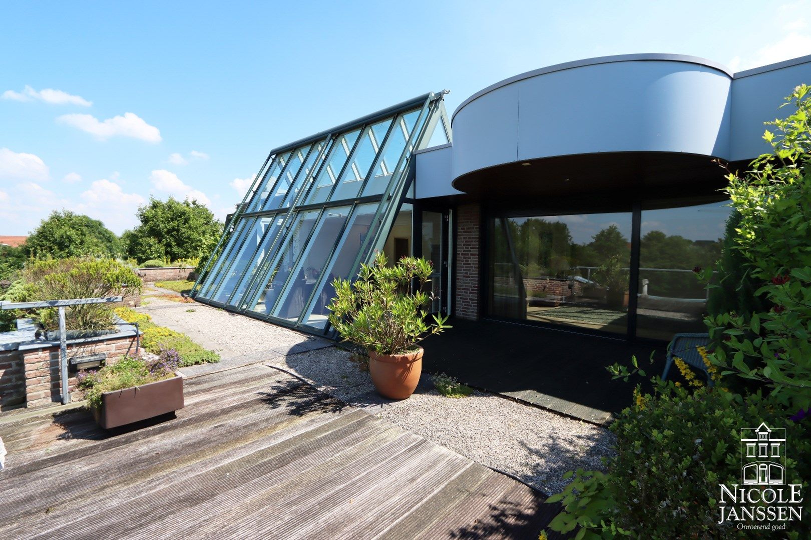 Exclusief penthouse met een daktuin/terras van 230m² foto 29