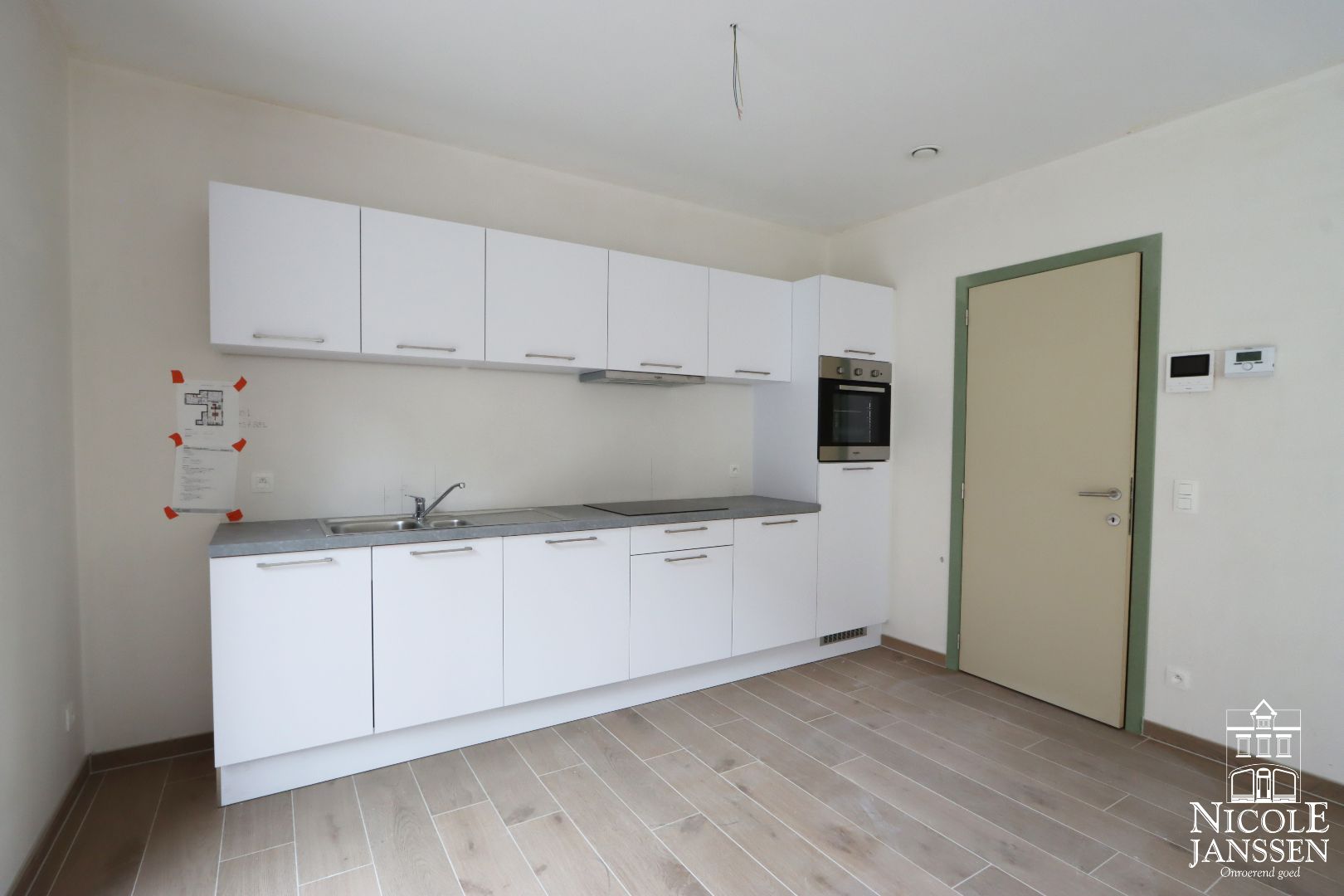 Nieuwbouwappartement met twee slaapkamers en autostandplaats in het centrum van Maaseik foto 5