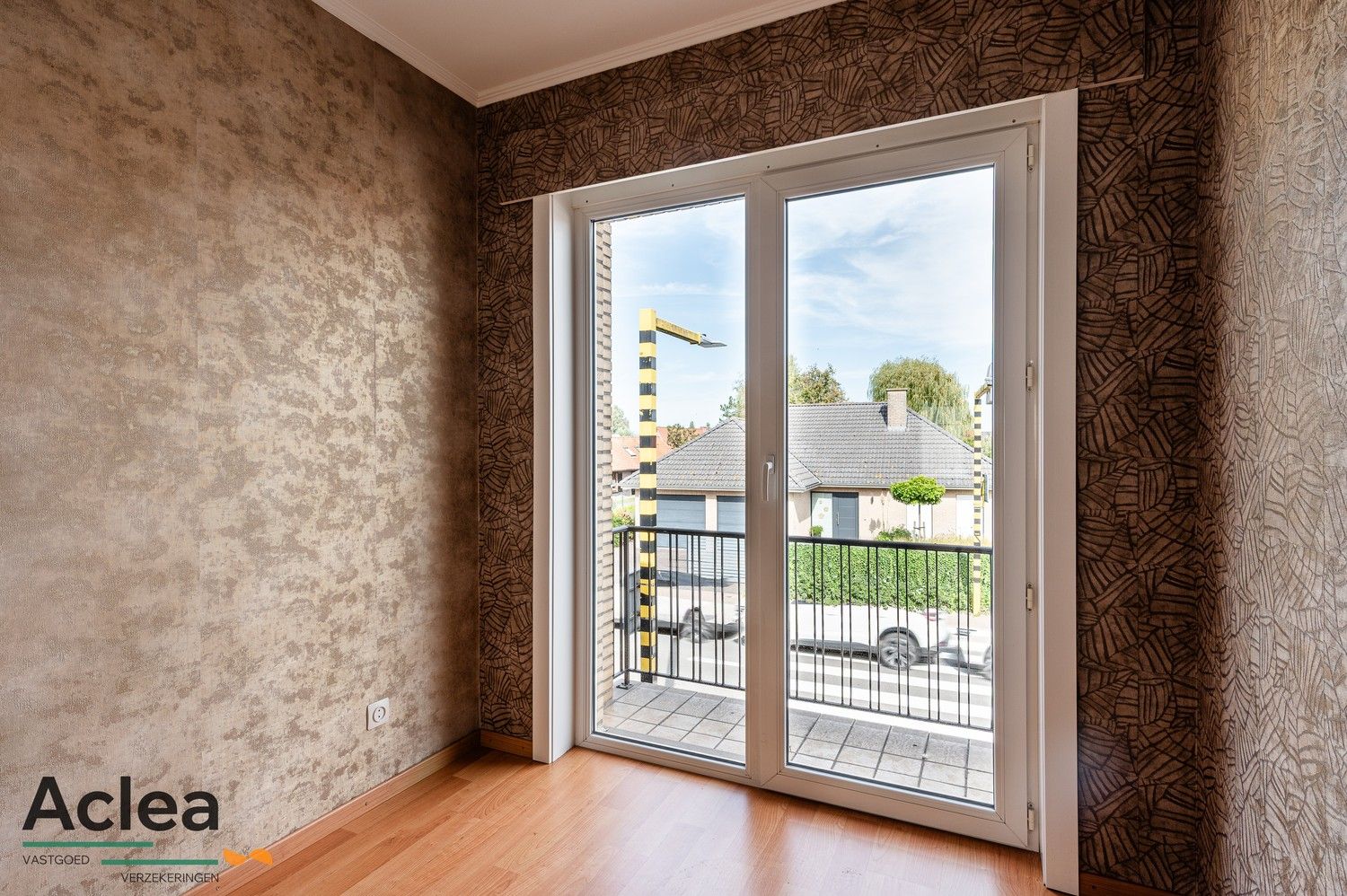 Ruime halfopen bebouwing met 5 slpks op strategische locatie in Zomergem foto 25