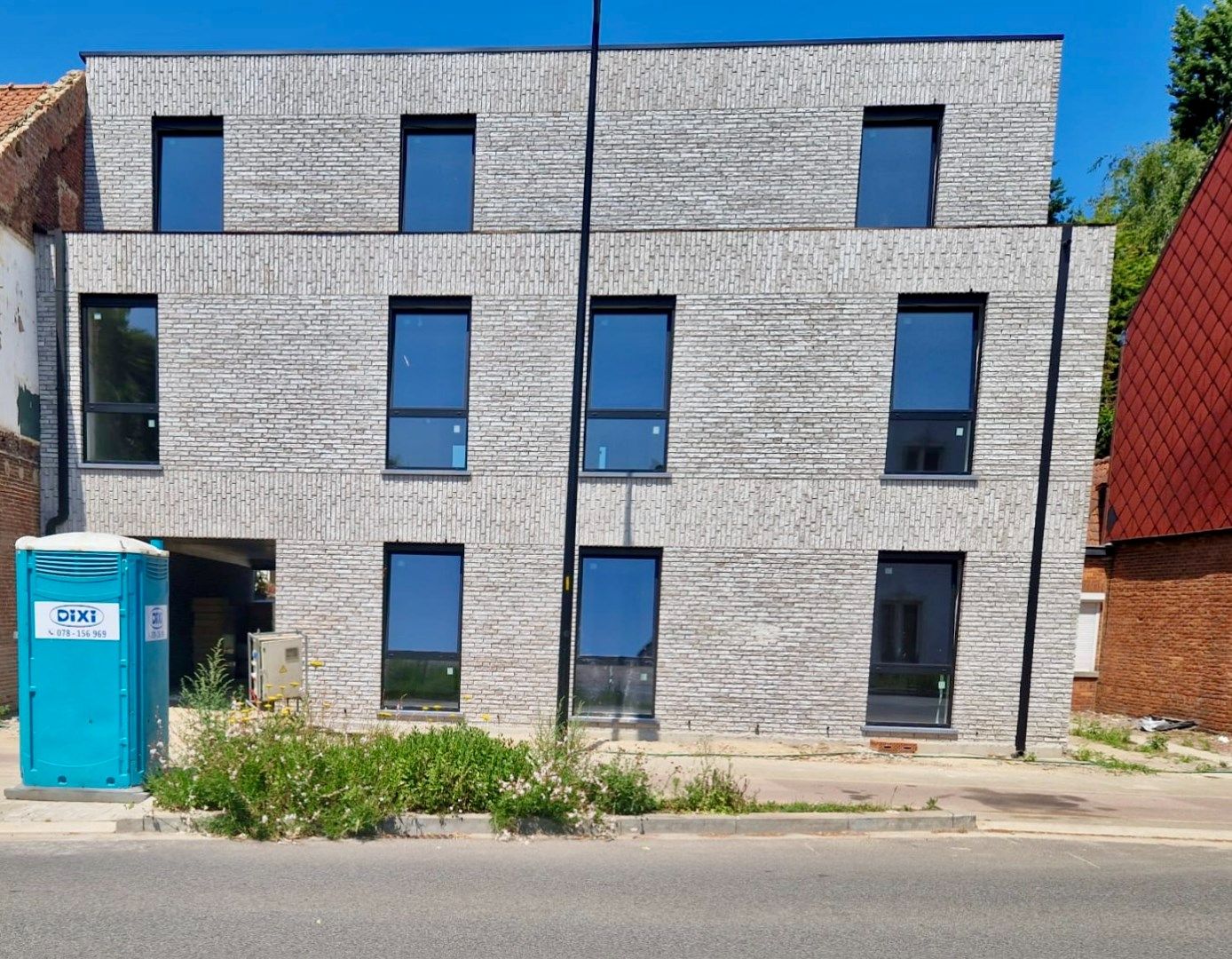 Nieuwbouw 19 studentenkamers - Unieke investeringskans in het hart van Geel foto {{pictureIndex}}