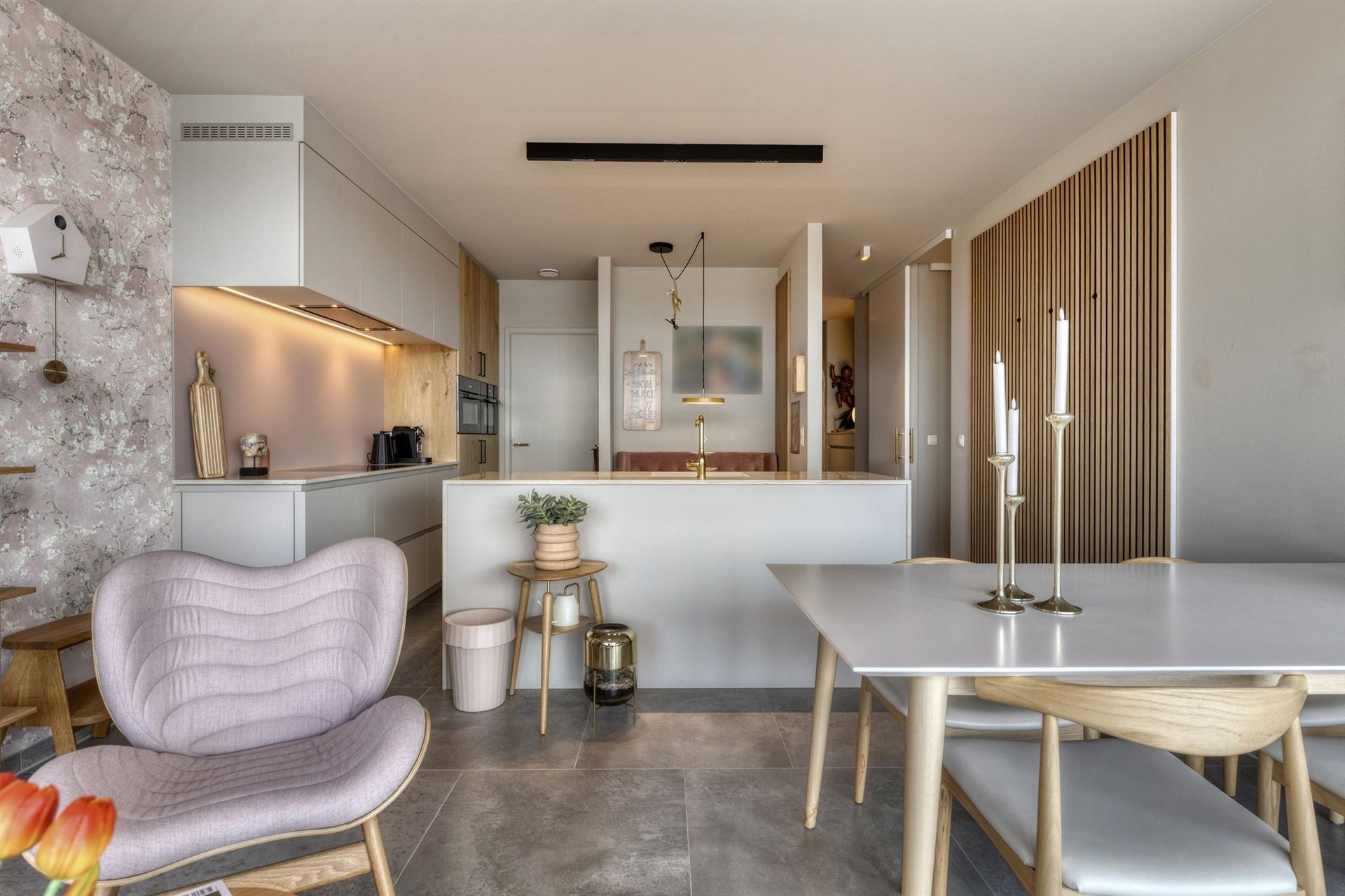 Loftappartement met 2 kamers in centrum foto 10