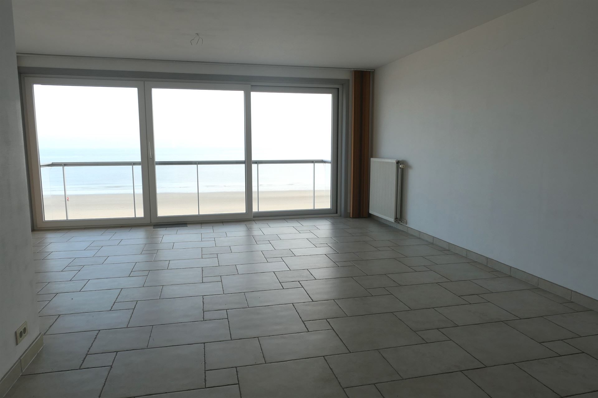 ZEEDIJK / RECENT APPARTEMENT foto {{pictureIndex}}