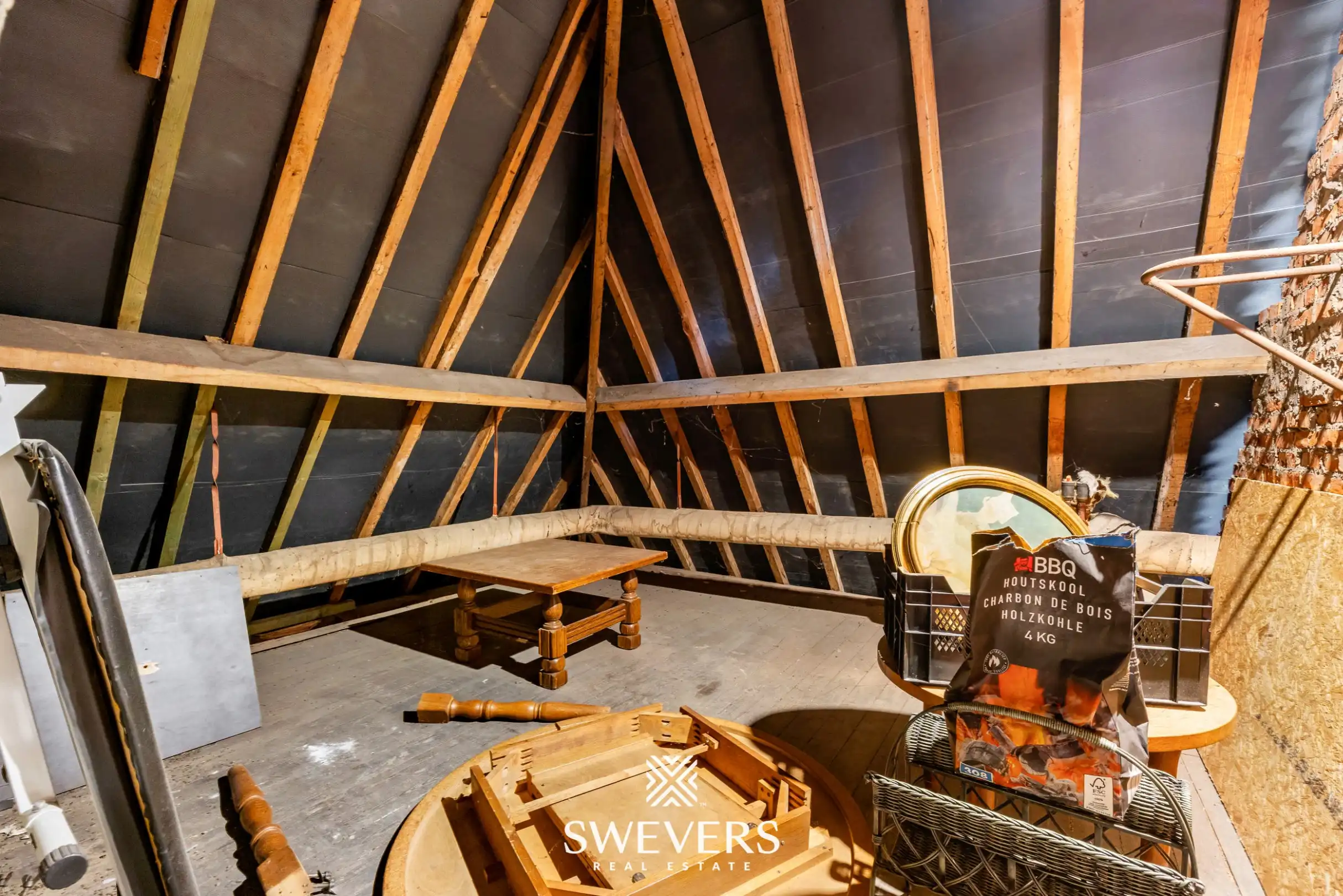 Te renoveren open bebouwing met ruime volumes en zuidgericht perceel in Heusden   foto 28