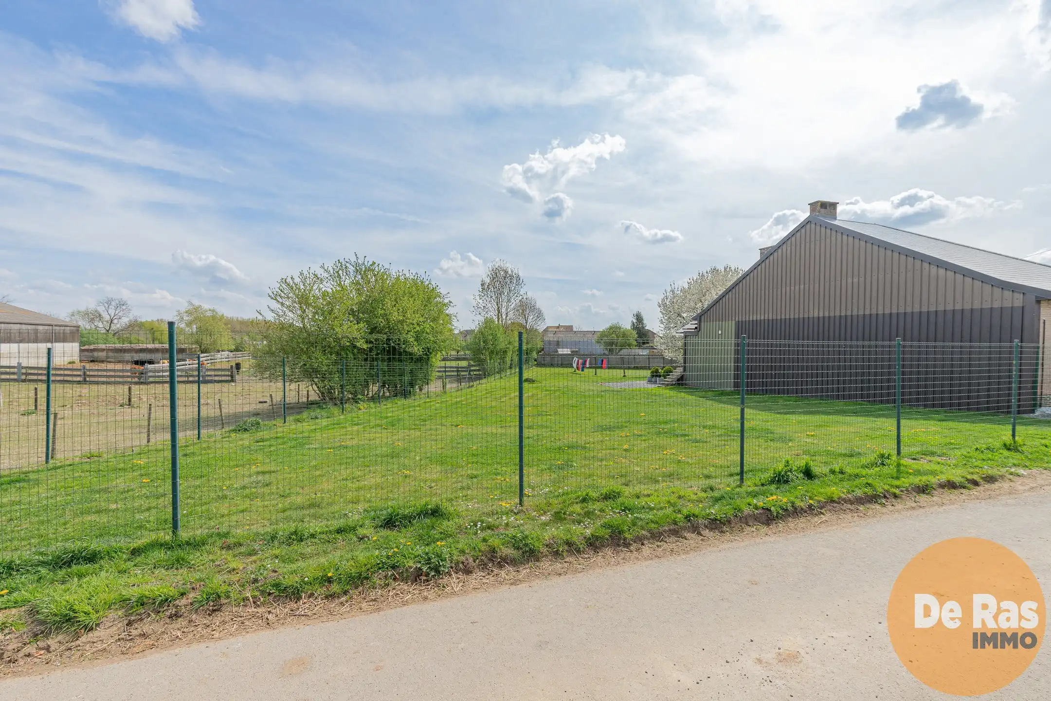 OUTER –Landelijke bouwgrond, halfopen - bungalow foto 3