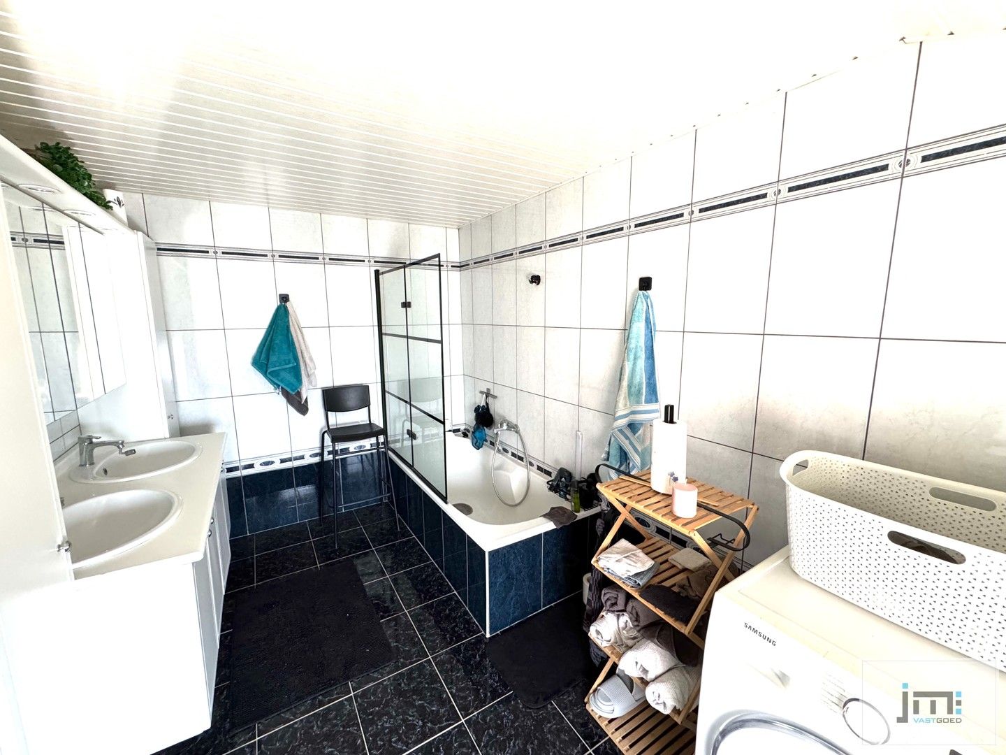 Investeringspand met twee appartementen – Topligging aan het Europaplein in Sint-Truiden foto 5