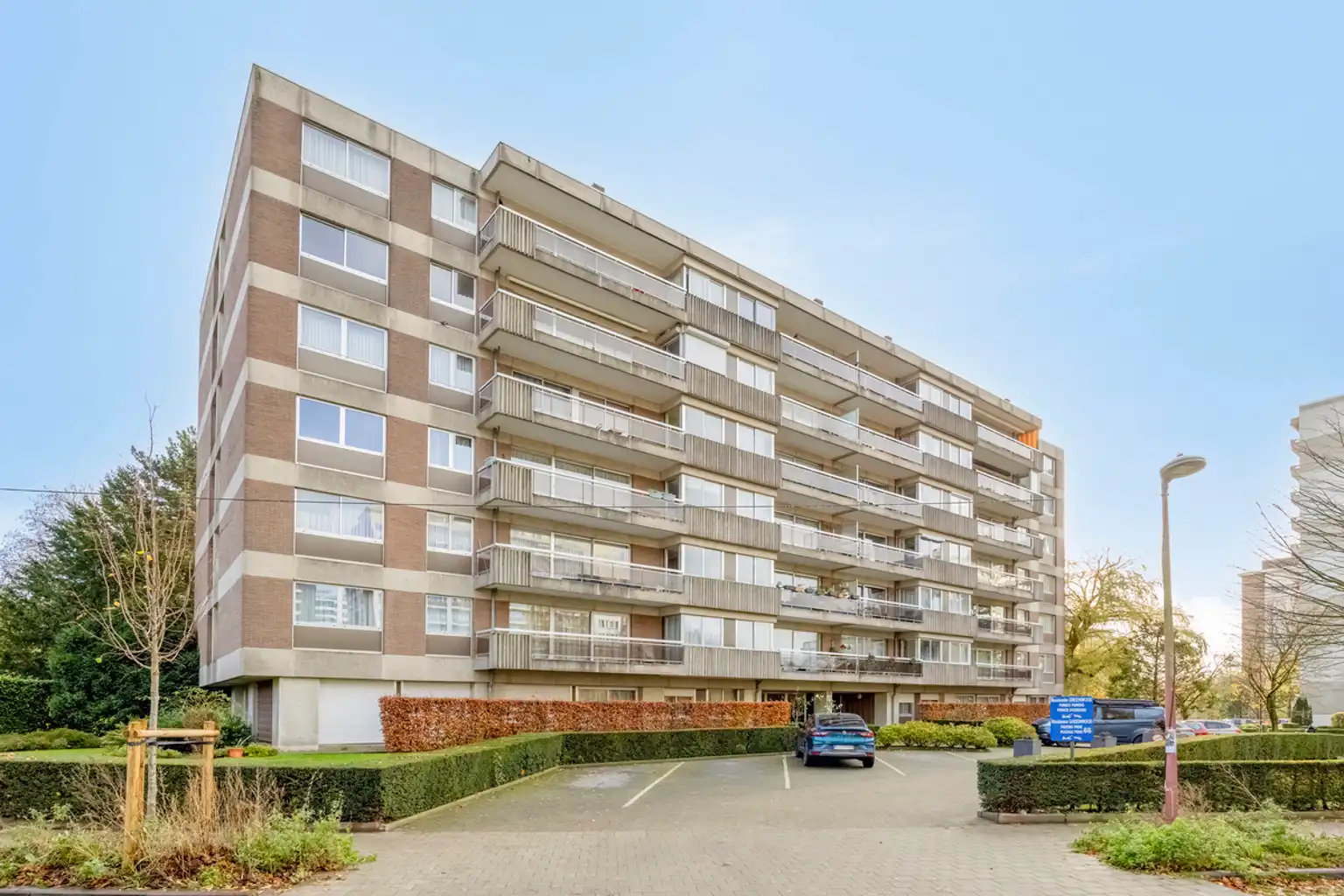 Instapklaar appartement van 103 m² met terras foto 17