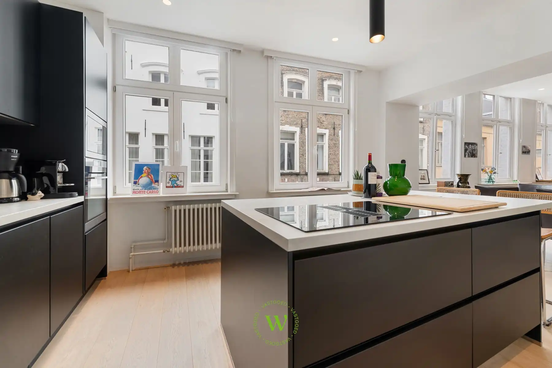 Karaktervolle bel-étagewoning op een toplocatie in Brugge. foto 4
