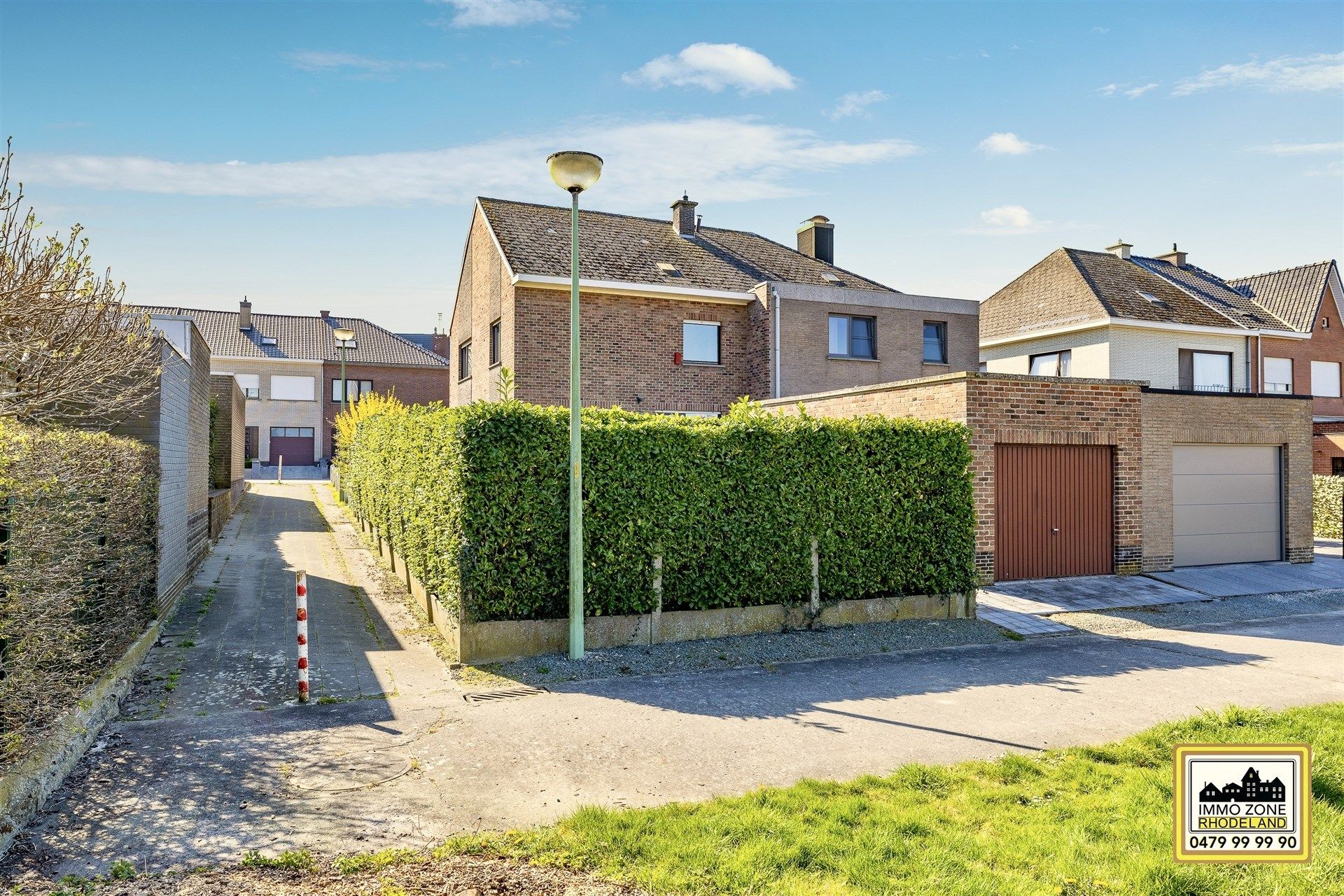 Uitstekend gelegen halfopen woning met 3 slpks, garage, tuin foto 24