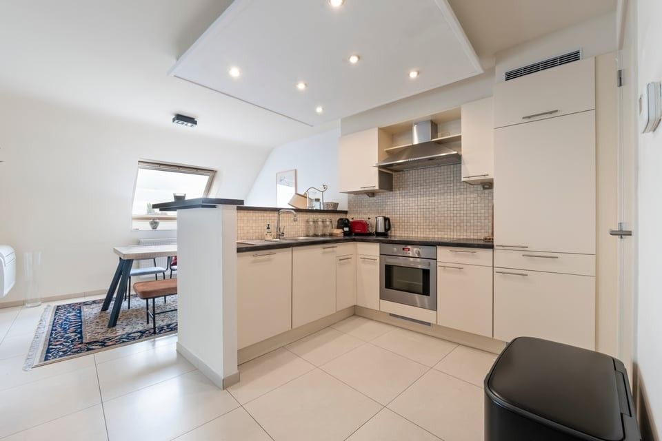 GEMEUBELD APPARTEMENT MET 2 SLAAPKAMERS TE HUUR IN HET HARTJE VAN SINT-TRUIDEN foto 12