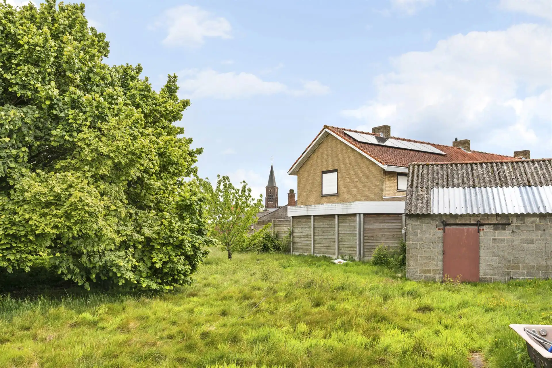 Eigendom met veel potentieel in het centrum van Wielsbeke! foto 9