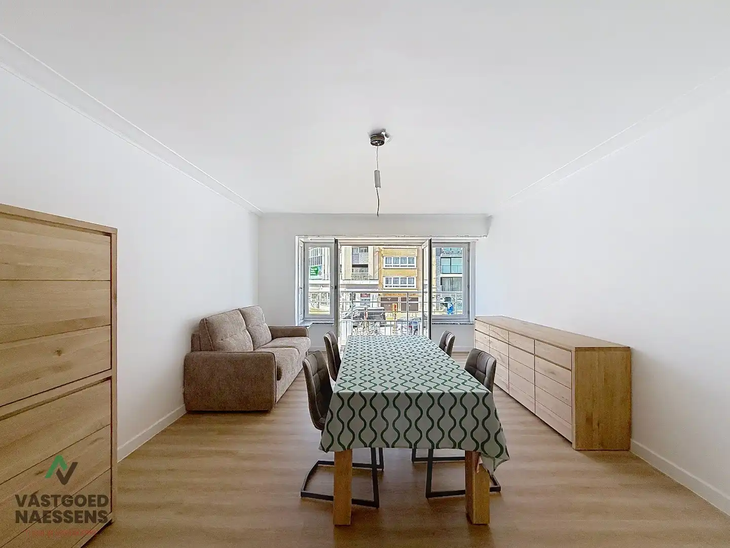 GEMEUBELDE STUDIO MET ZIJDELINGS ZEEZICHT foto 4