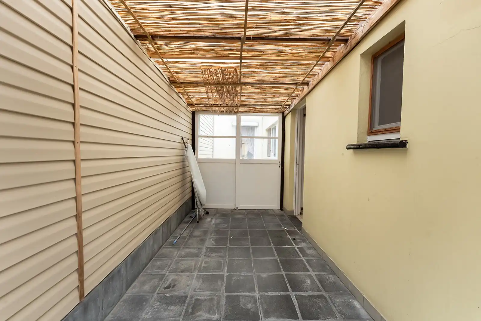 Ruime gezinswoning met 4 slaapkamers in het hart van Heist. foto 9