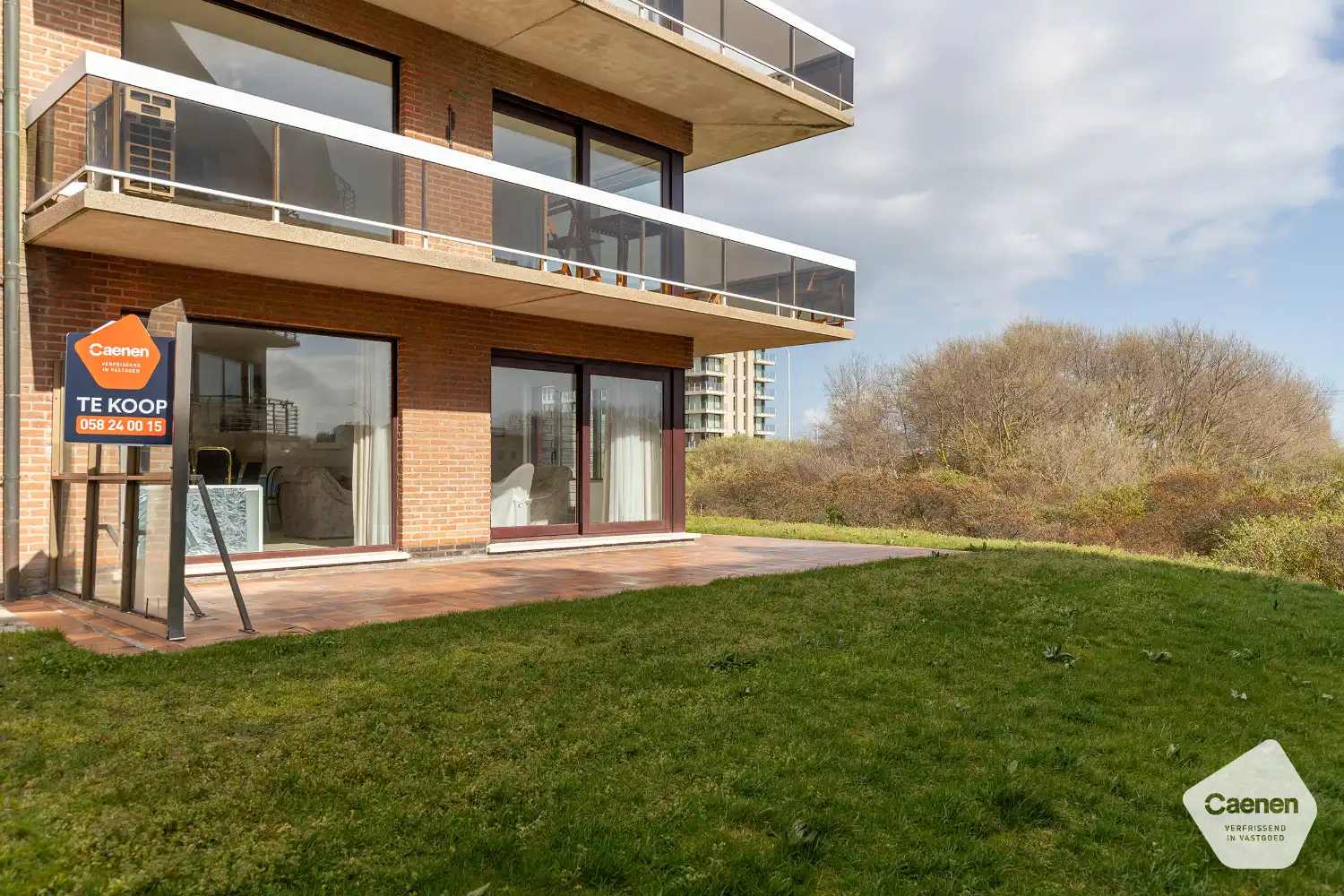 Ruim, zuid-west gericht appartement met zicht op de duinen foto 9