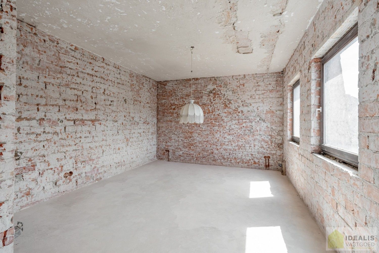 Ruim opgezet, klassevol en naar wens af te werken/ in te richten pand met winkel/kantoorruimte én uiterst ruim appartement met maar liefst 4 slaapkamers foto 25