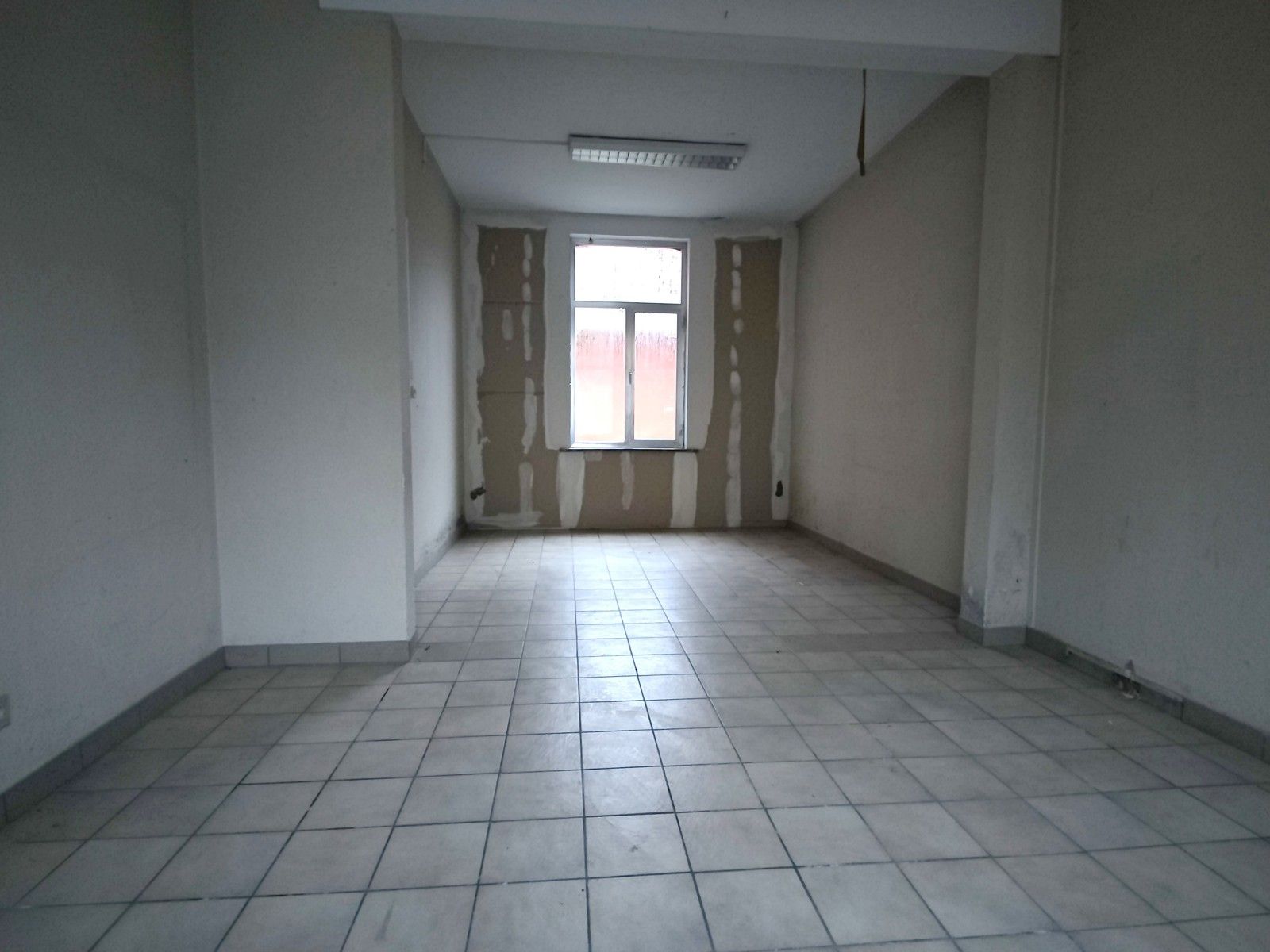 Rijwoning met 3 slaapkamers en tuin. foto 3