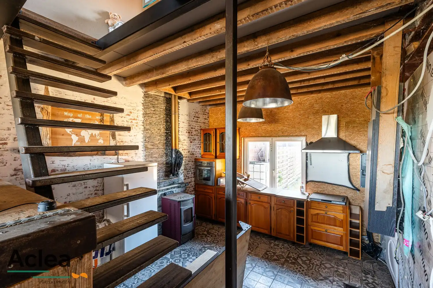 Volledig te renoveren woning met uitbreidingsmogelijkheden en open zichten foto 4