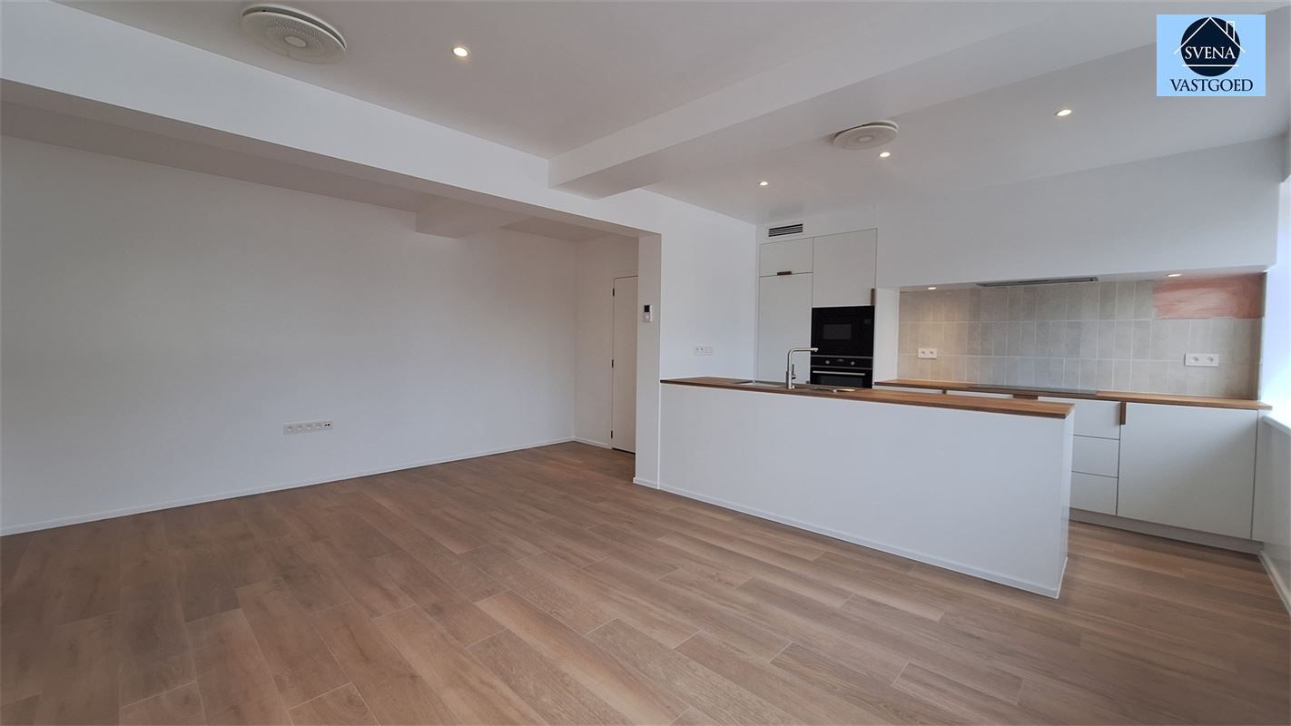 GERENOVEERD APPARTEMENT MET 2 SLAAPKAMERS foto 4