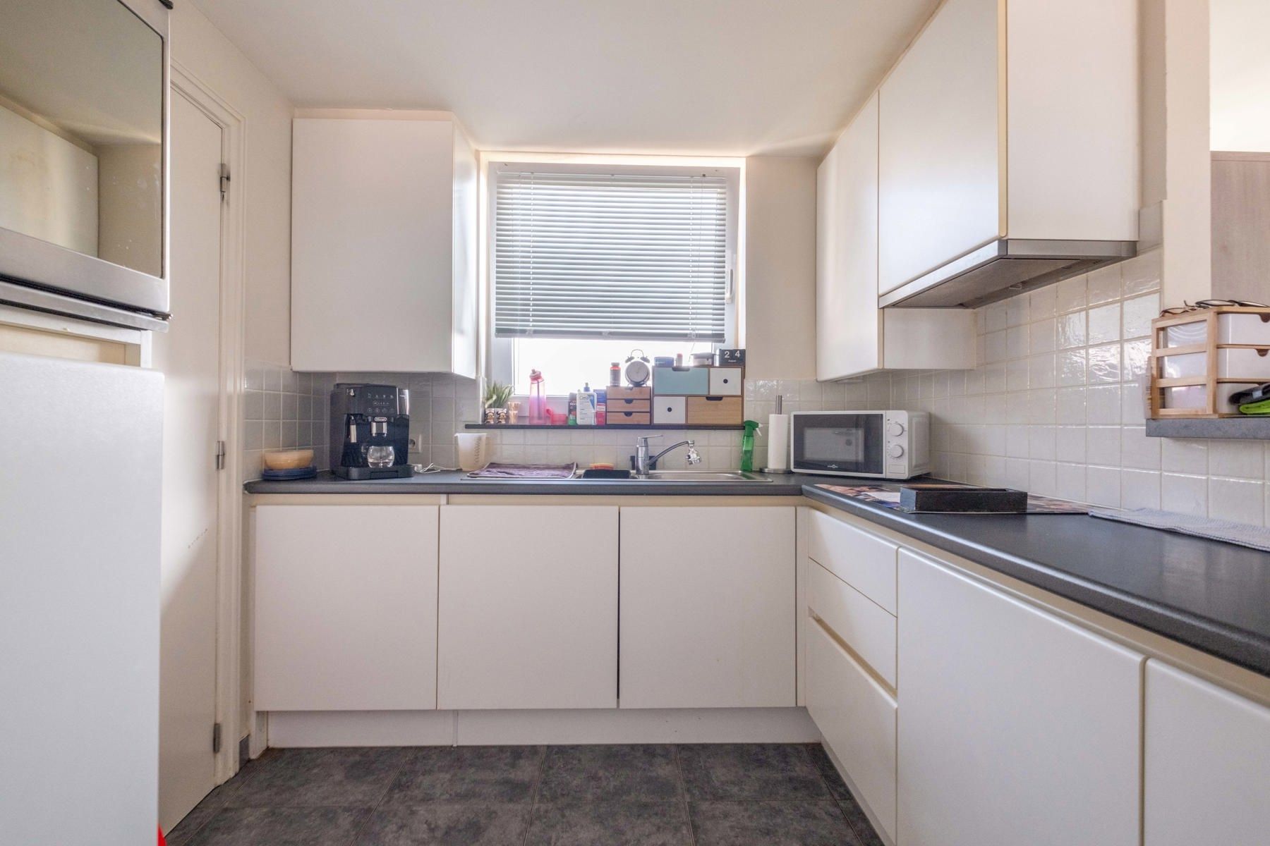 Lichtrijk doorloopappartement te Sint-Andries foto 6