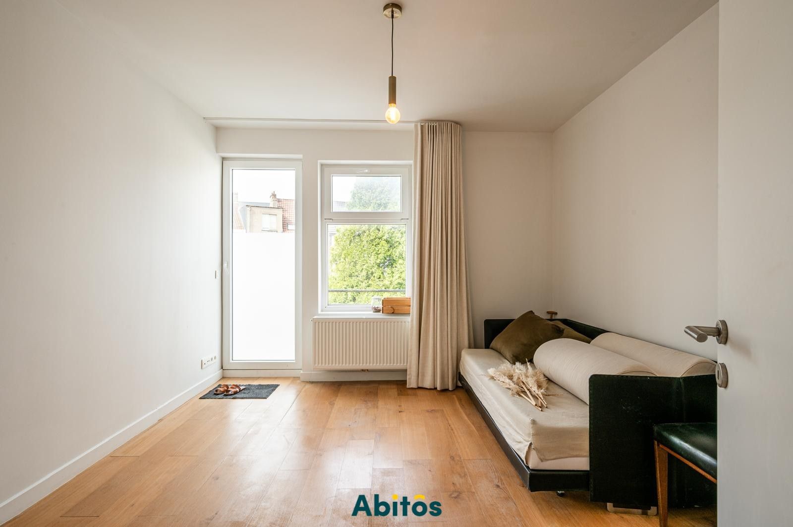 Ruim duplexappartement met 3 slaapkamers nabij Gent-Dampoort foto 11