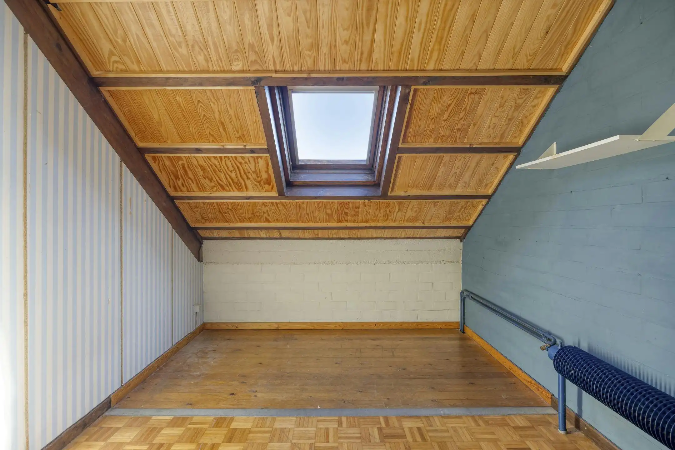 Halfopen bebouwing te Koop met 5 slaapkamers te Kalmthout! foto 24