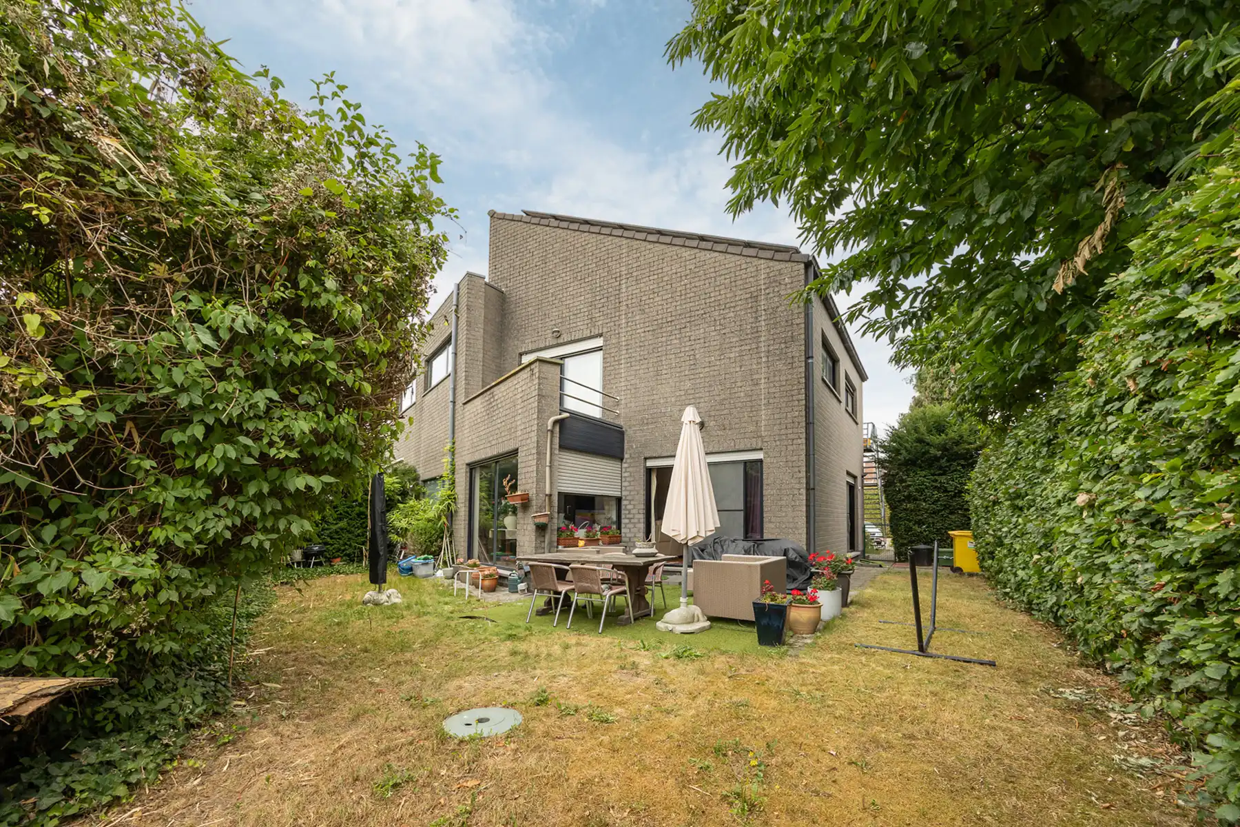 Woning met handelspand op een perceel van 1.497m². foto 31