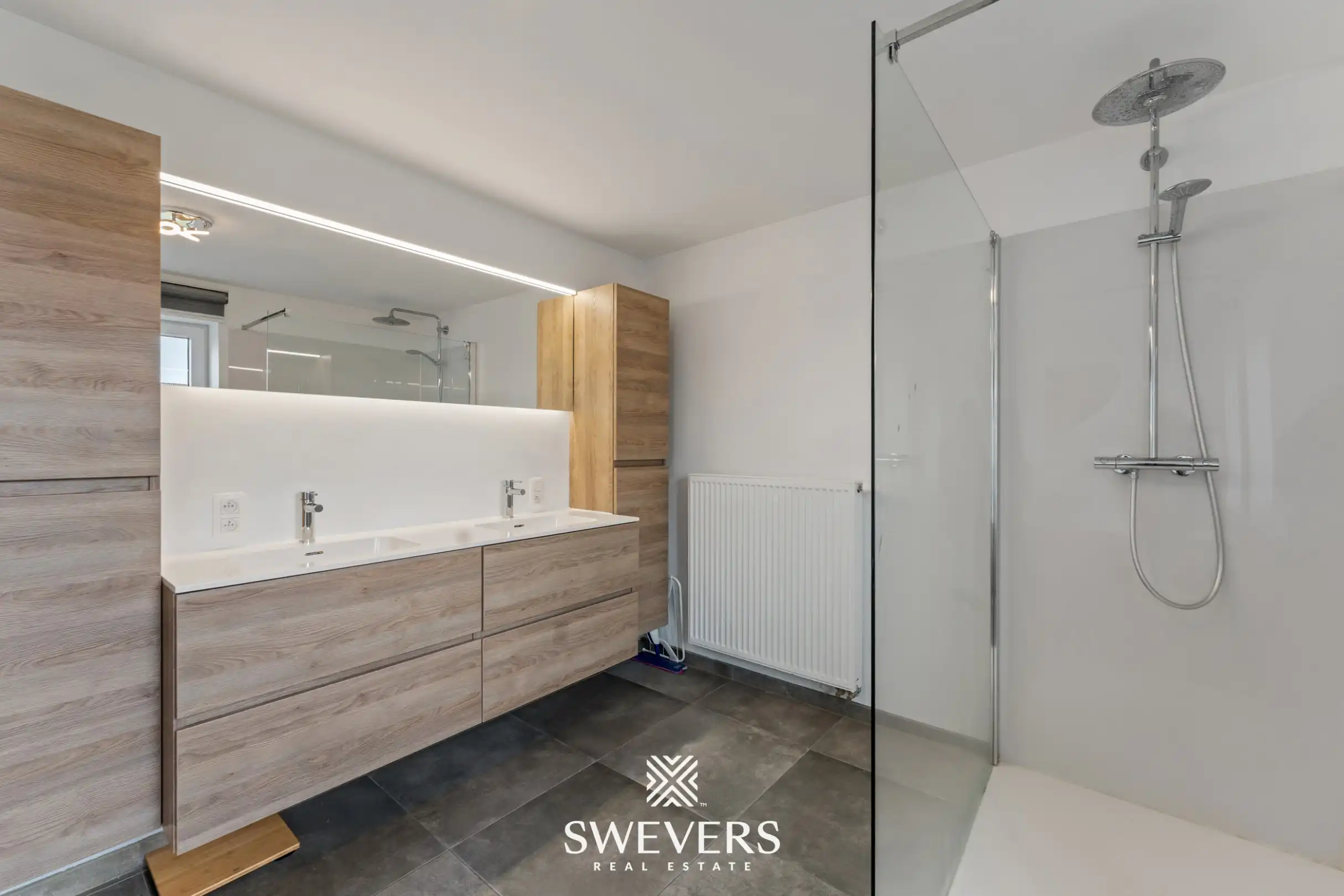 Modern wonen met garage en 3 volwaardige slaapkamers foto 14